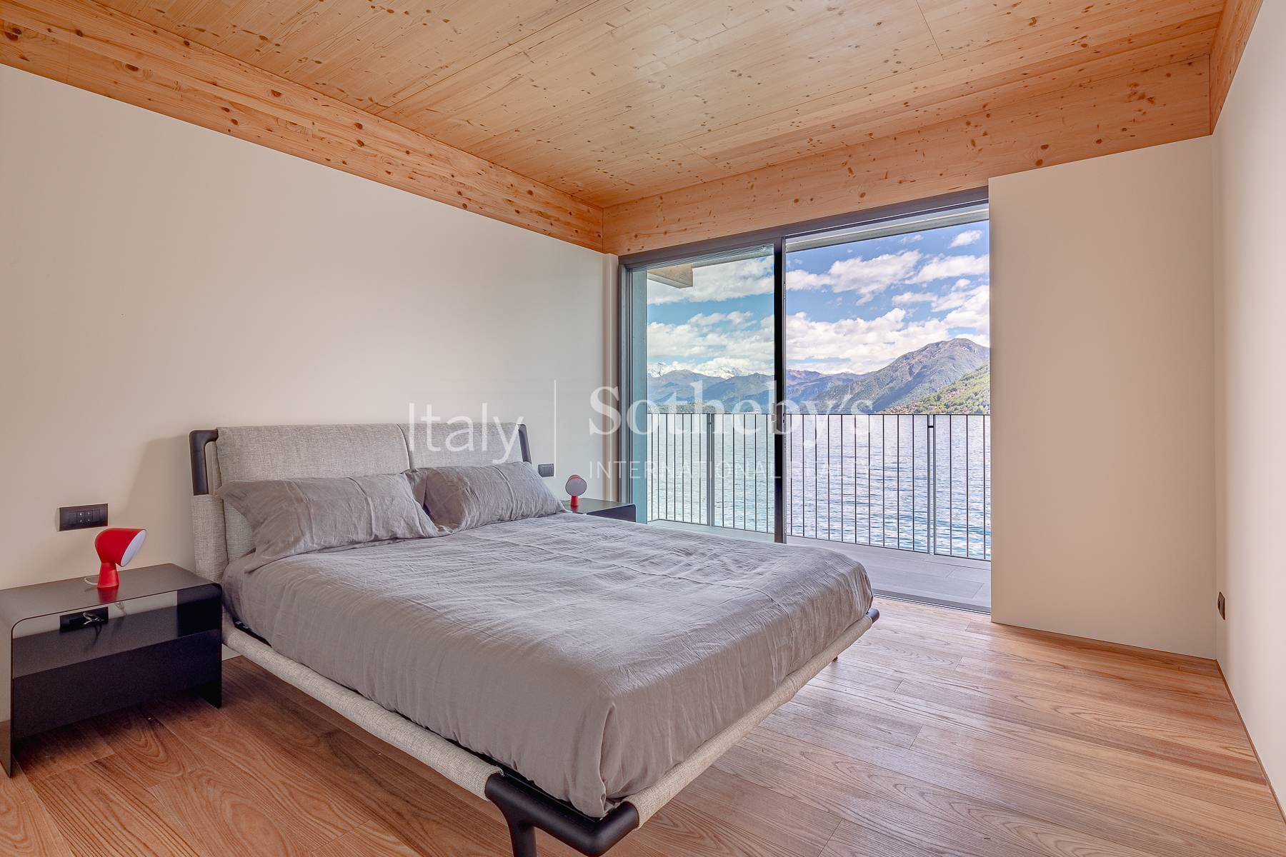  Incredible newly built villa with enchanting lake view - 物件實景