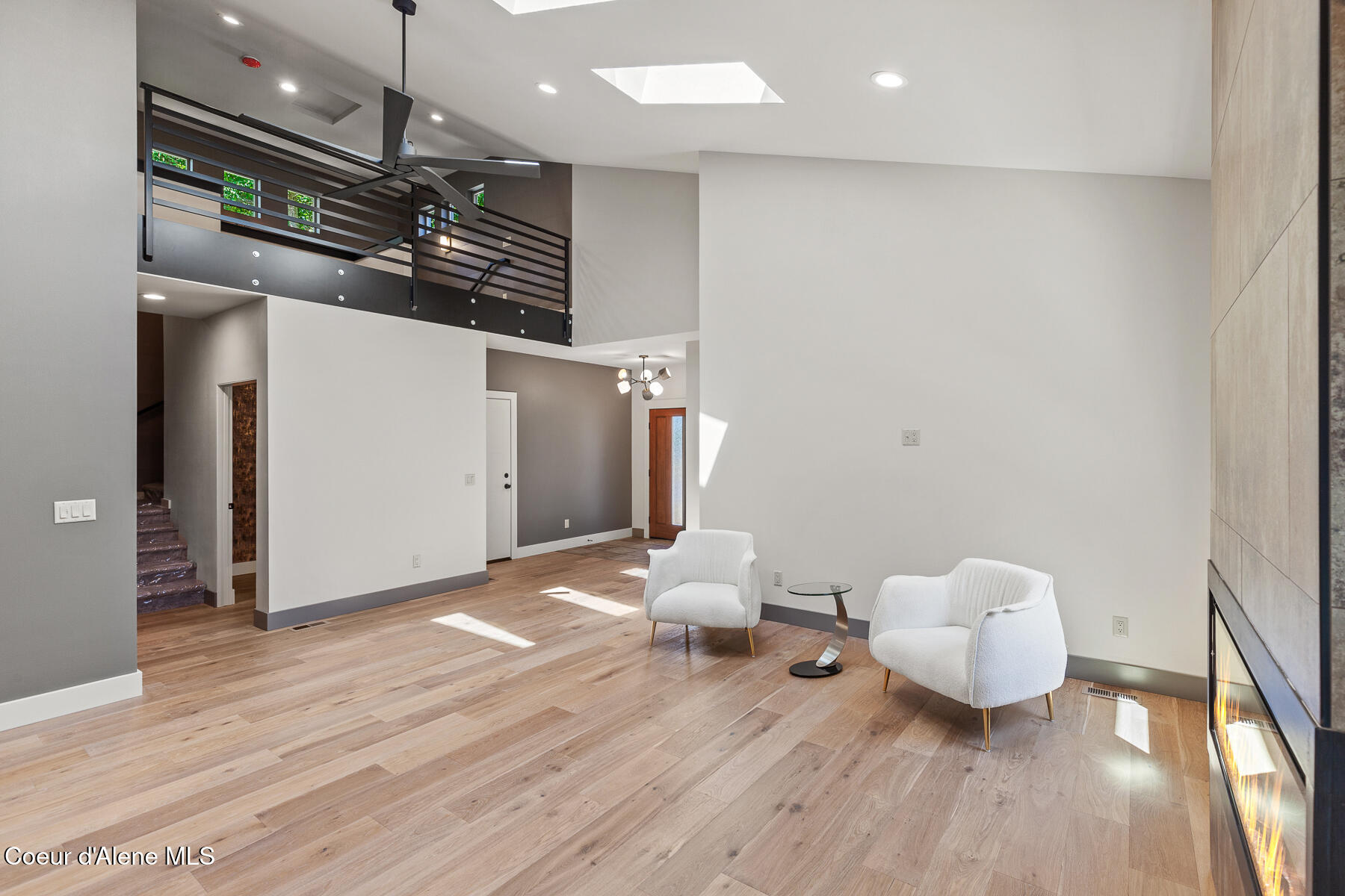 Coeur d'Alene, Idaho, 83814, United States, 4 Bedrooms Bedrooms, ,5 BathroomsBathrooms,Residential,For Sale,2014522