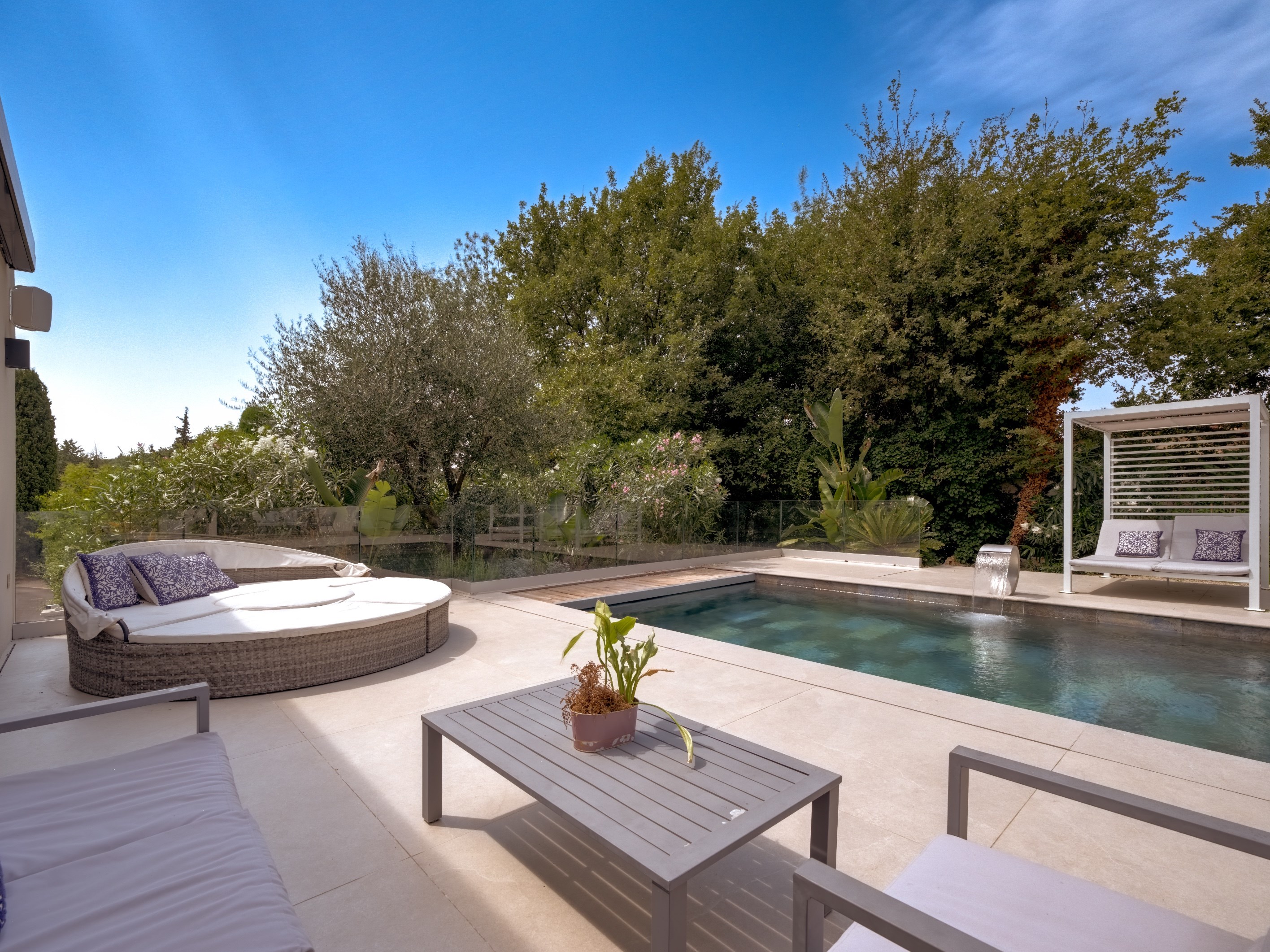  Prestigious contemporary villa with pool near Valbonne - 物件實景