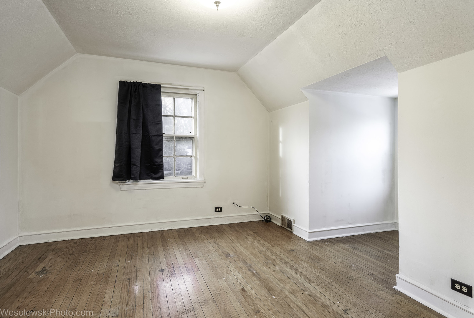 Chicago, Illinois, 60646, United States, 4 Bedrooms Bedrooms, ,2 BathroomsBathrooms,Residential,For Sale,2012084