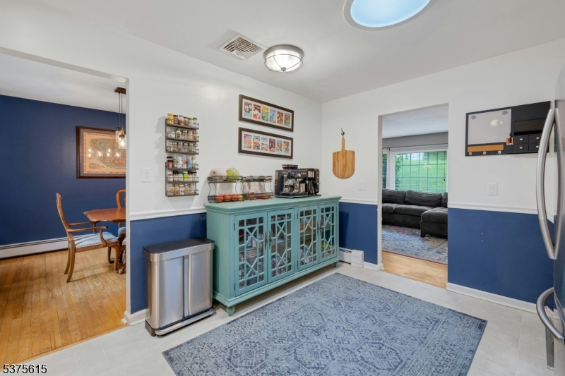 Rockaway Boro, New Jersey, 07866, United States, 3 Bedrooms Bedrooms, ,3 BathroomsBathrooms,Residential,For Sale,1918524