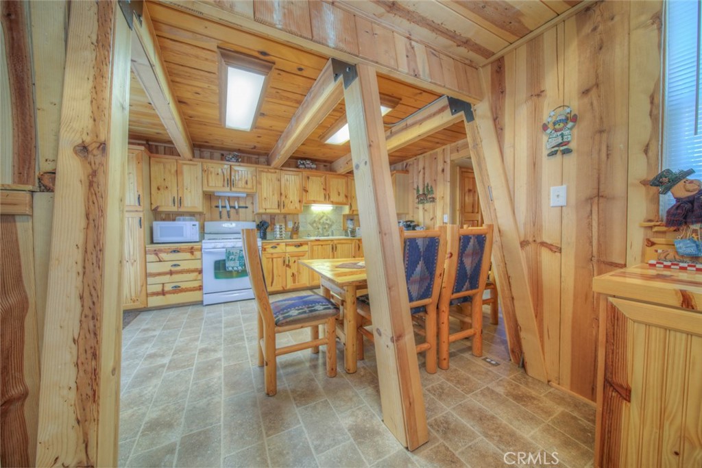 Big Bear Lake, California, 92315, United States, 3 Bedrooms Bedrooms, ,3 BathroomsBathrooms,Residential,For Sale,1837316