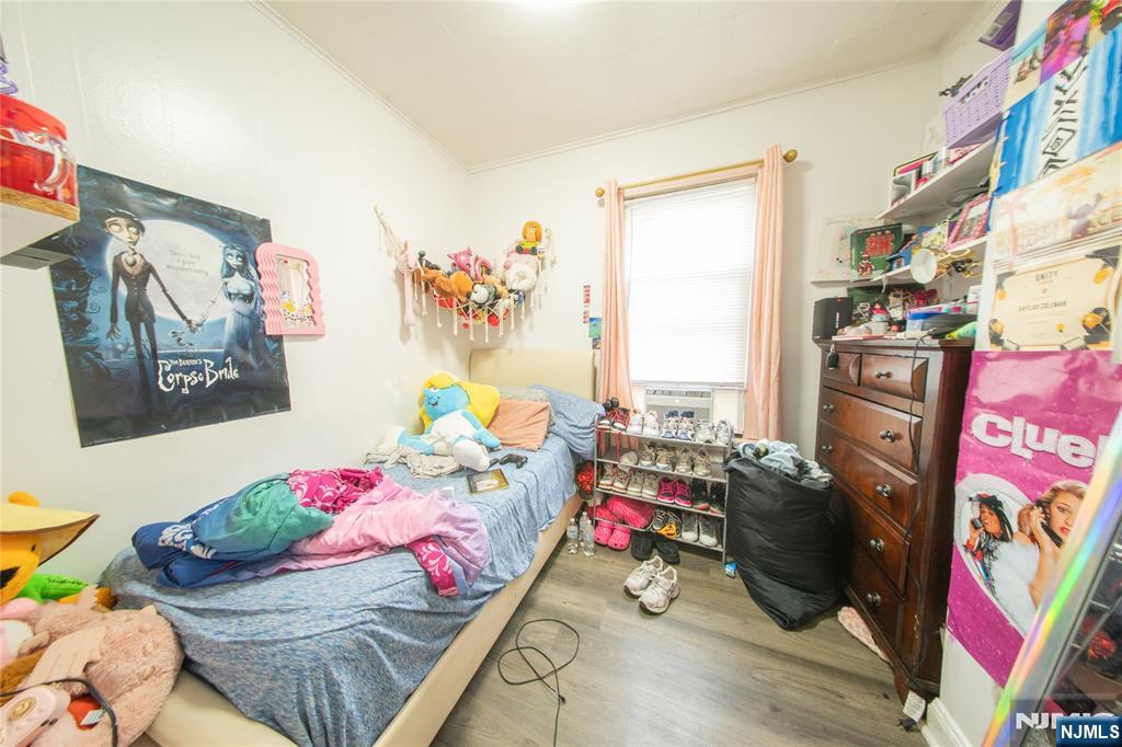 Paterson, New Jersey, 07524, United States, 7 Bedrooms Bedrooms, ,3 BathroomsBathrooms,Residential,For Sale,1907790