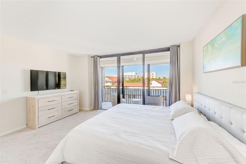 St Pete Beach, Florida, 33706, United States, 2 Bedrooms Bedrooms, ,2 BathroomsBathrooms,Residential,For Sale,1987564