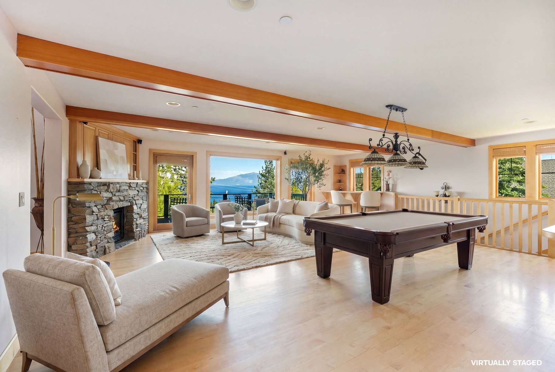  West Shore Mountain Retreat with Breathtaking Lake Views - 物件實景