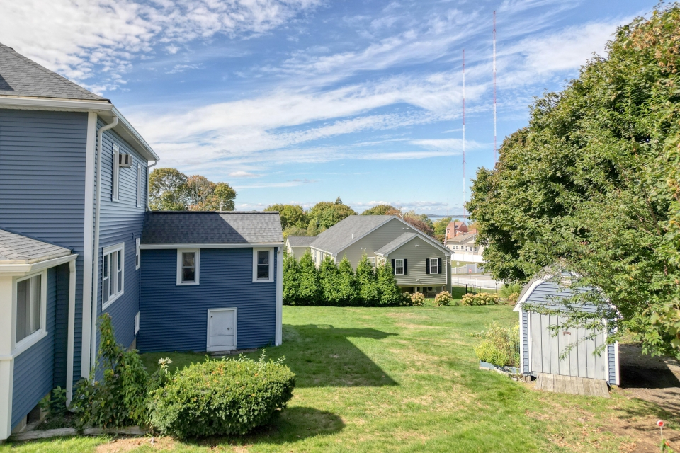 Hull, Massachusetts, 02045, United States, 6 Bedrooms Bedrooms, ,3 BathroomsBathrooms,Residential,For Sale,1978690