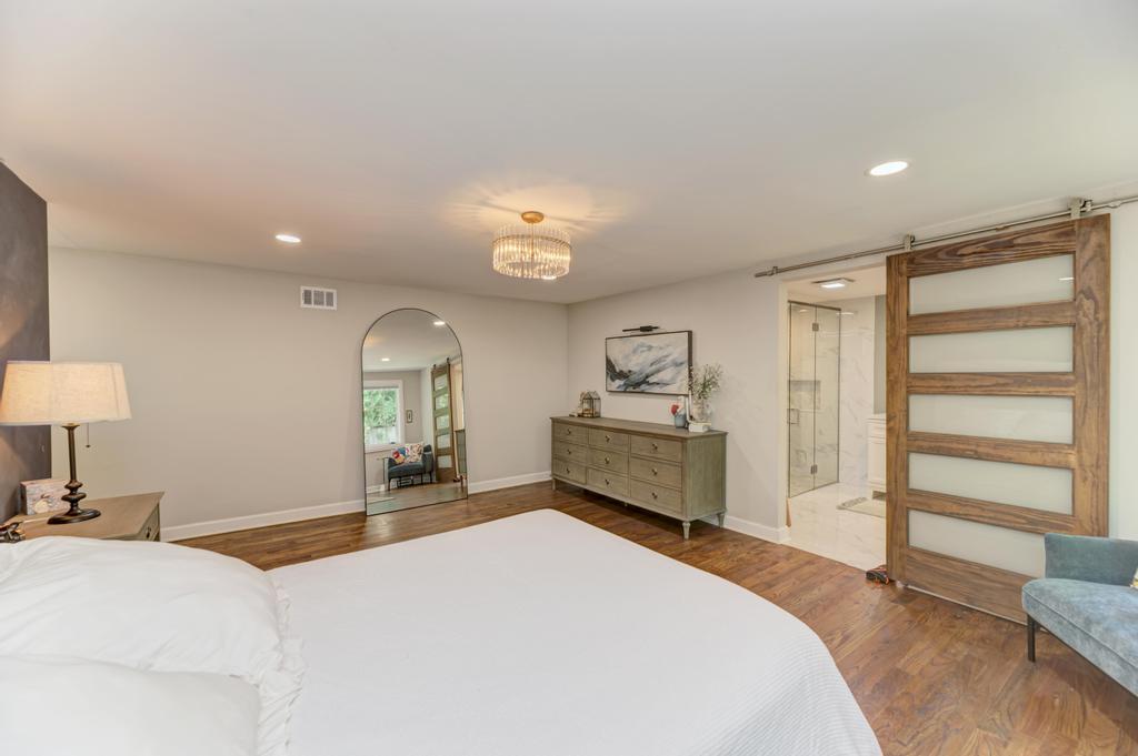 Bensenville, Illinois, 60106, United States, 4 Bedrooms Bedrooms, ,3 BathroomsBathrooms,Residential,For Sale,1910503
