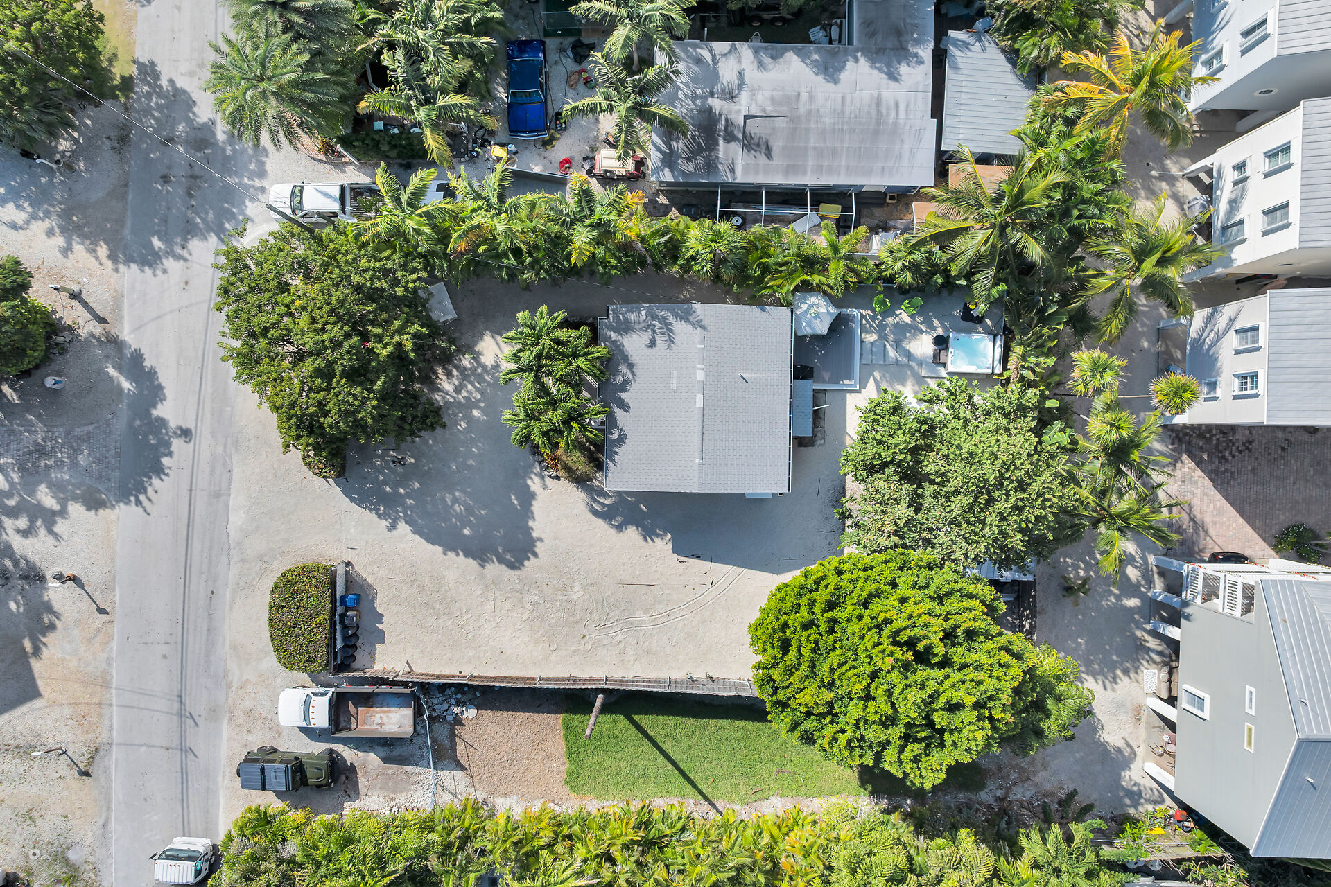 543 74th Street - 物件實景