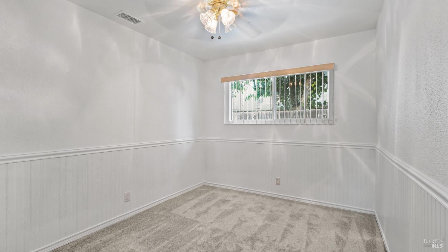 Vacaville, California, 95687, United States, 4 Bedrooms Bedrooms, ,2 BathroomsBathrooms,Residential,For Sale,1957766