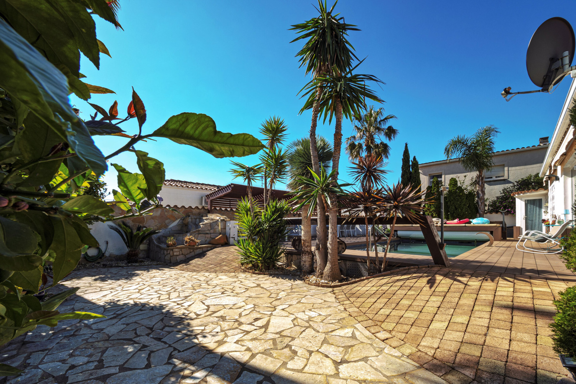  Exceptional property with two houses with their own swimming pools. - 物件實景