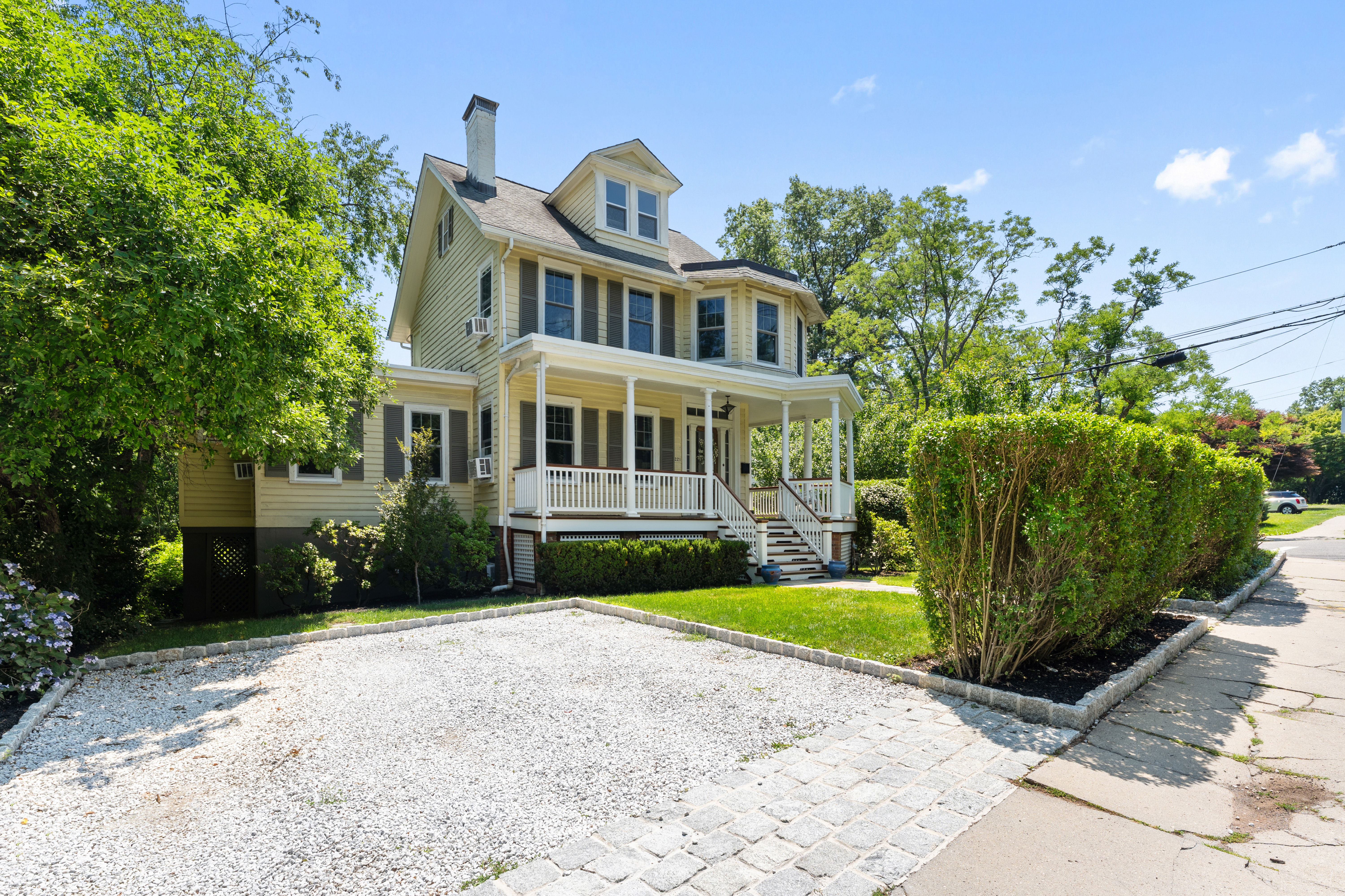  221 Piermont Avenue - 物件實景