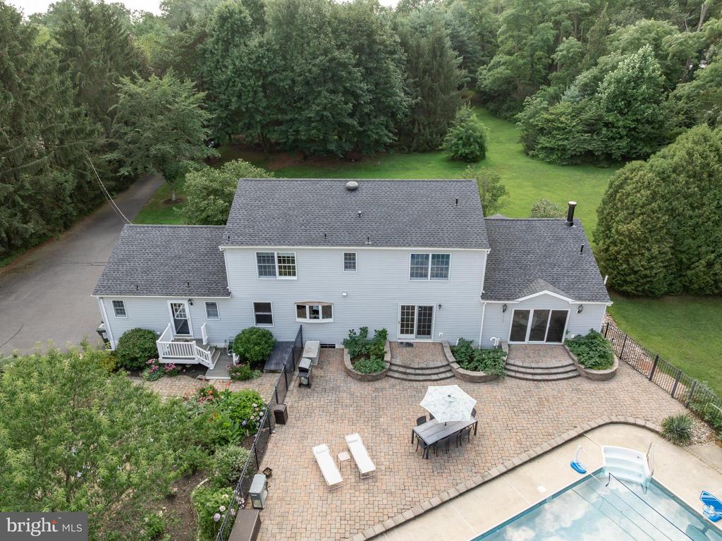 Cream Ridge, New Jersey, 08514, United States, 4 Bedrooms Bedrooms, ,3 BathroomsBathrooms,Residential,For Sale,1902972