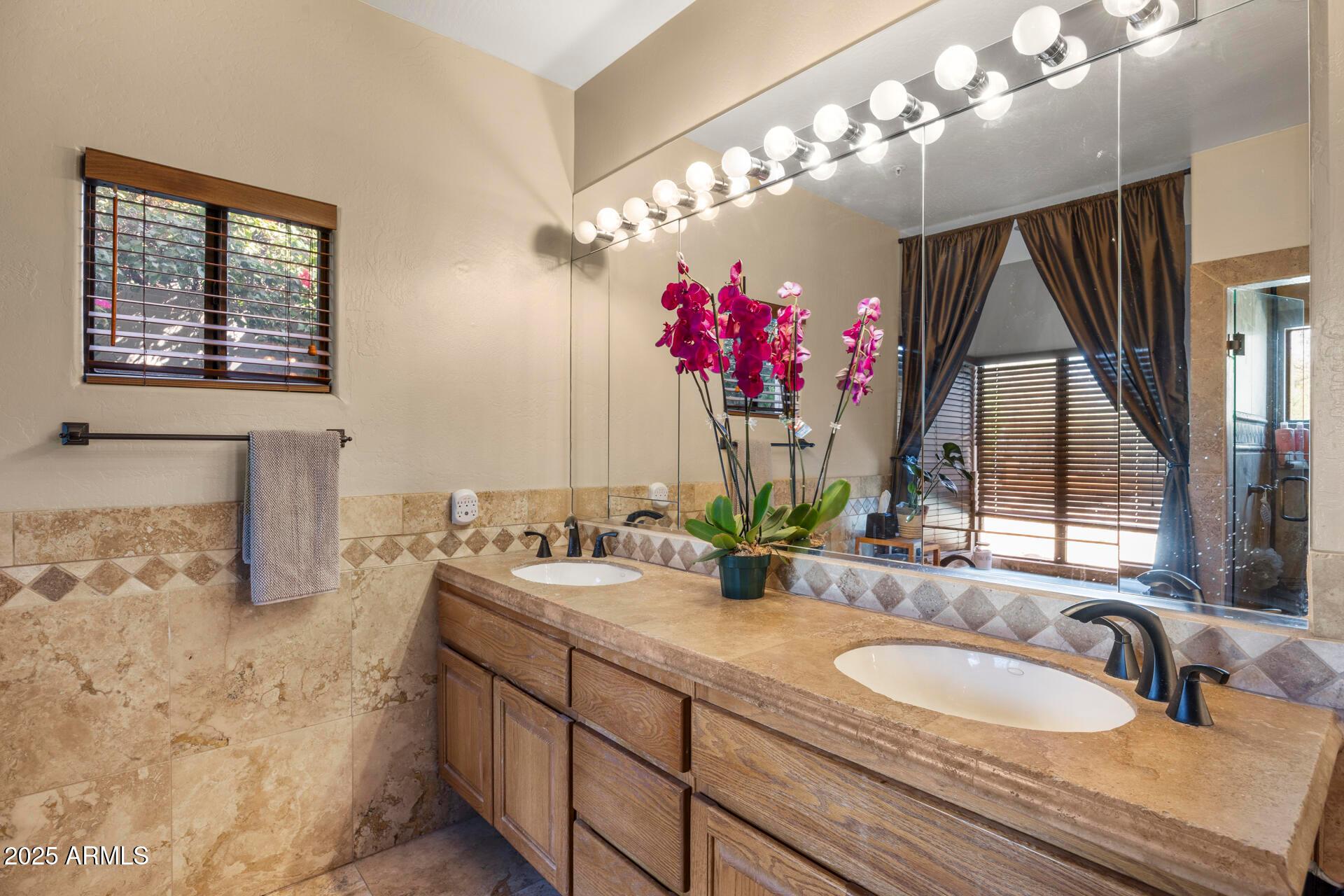 Scottsdale, Arizona, 85255, United States, 3 Bedrooms Bedrooms, ,3 BathroomsBathrooms,Residential,For Sale,1988879