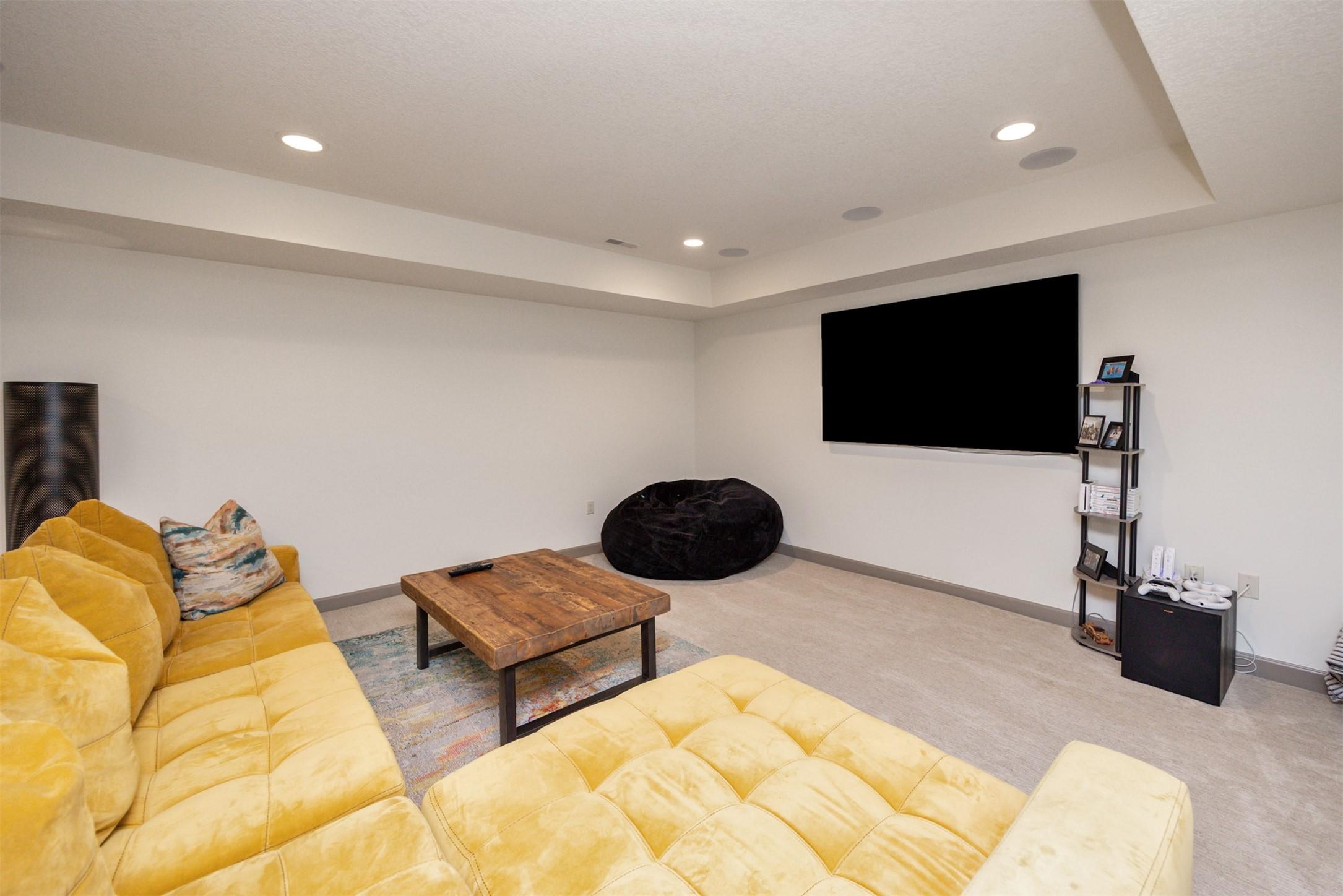 Johnston, Iowa, 50131, United States, 4 Bedrooms Bedrooms, ,4 BathroomsBathrooms,Residential,For Sale,1974668