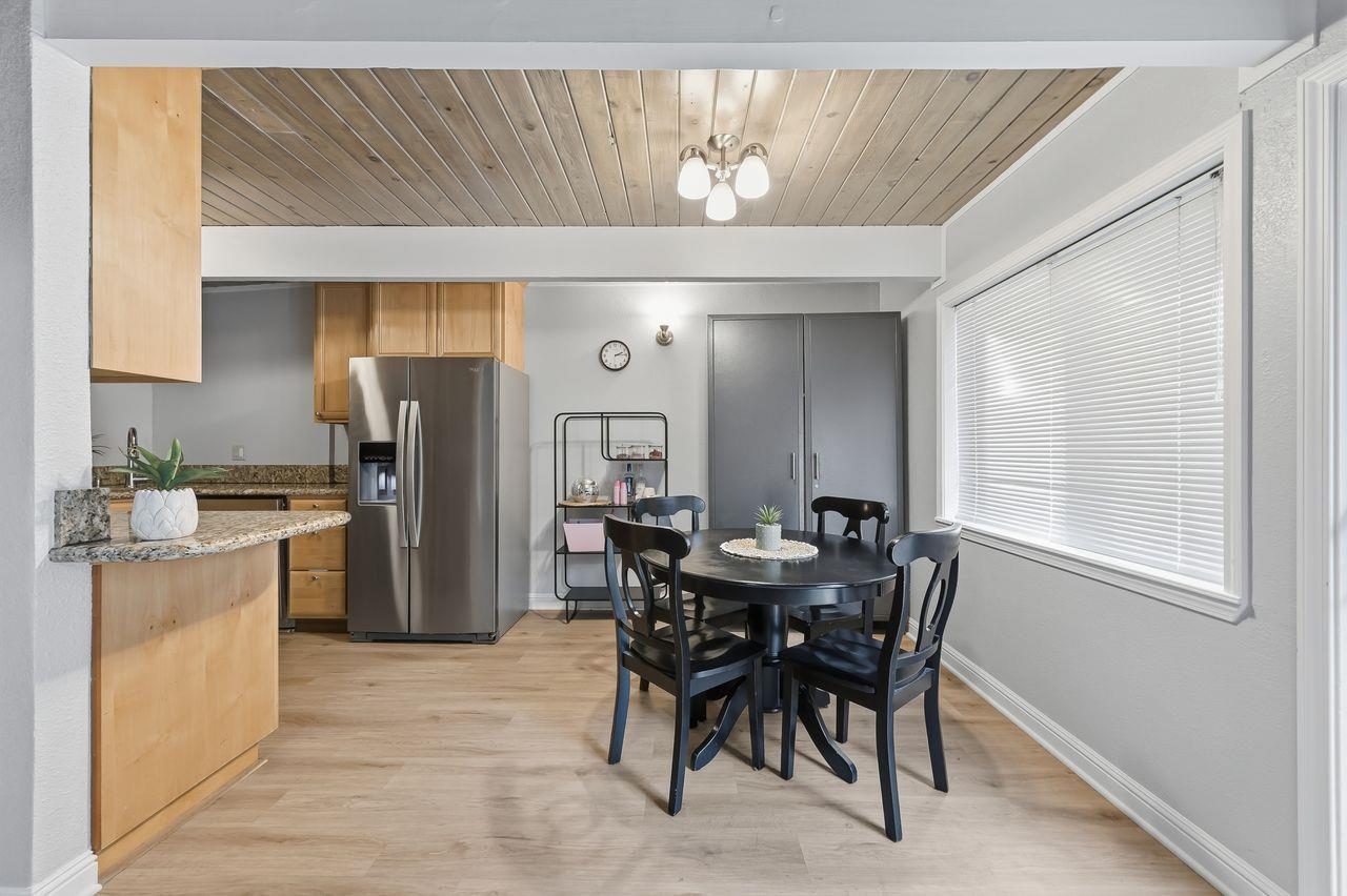 Redwood City, California, 94063, United States, ,Residential,For Sale,1990939