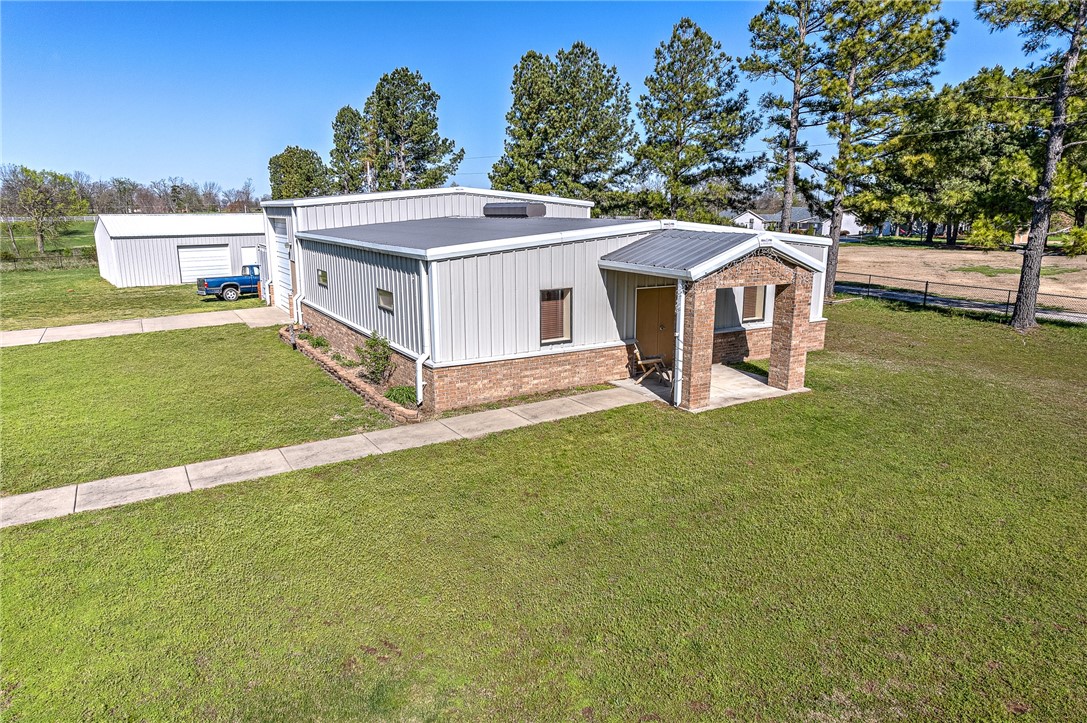 Rogers, Arkansas, 72758, United States, 3 Bedrooms Bedrooms, ,3 BathroomsBathrooms,Residential,For Sale,1908292