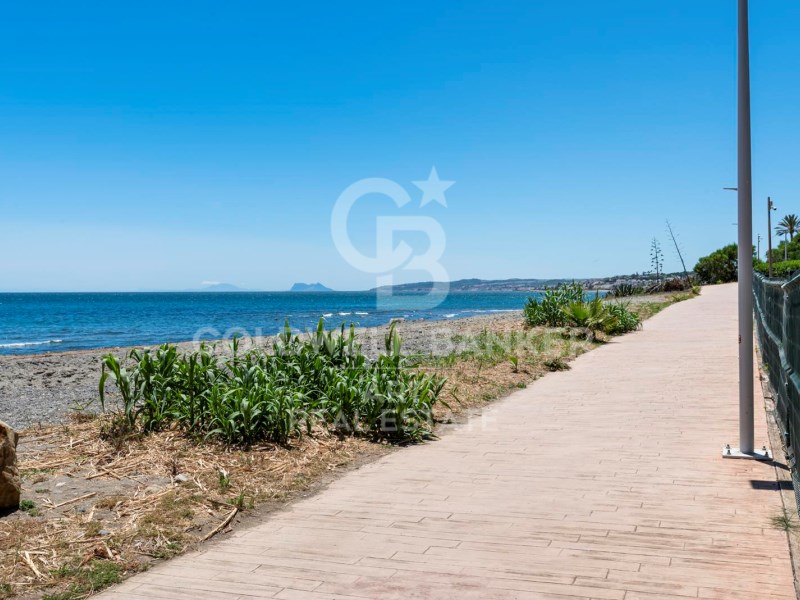 Estepona, Andalusia, ES, 3 Bedrooms Bedrooms, ,2 BathroomsBathrooms,Residential,For Sale,1847392
