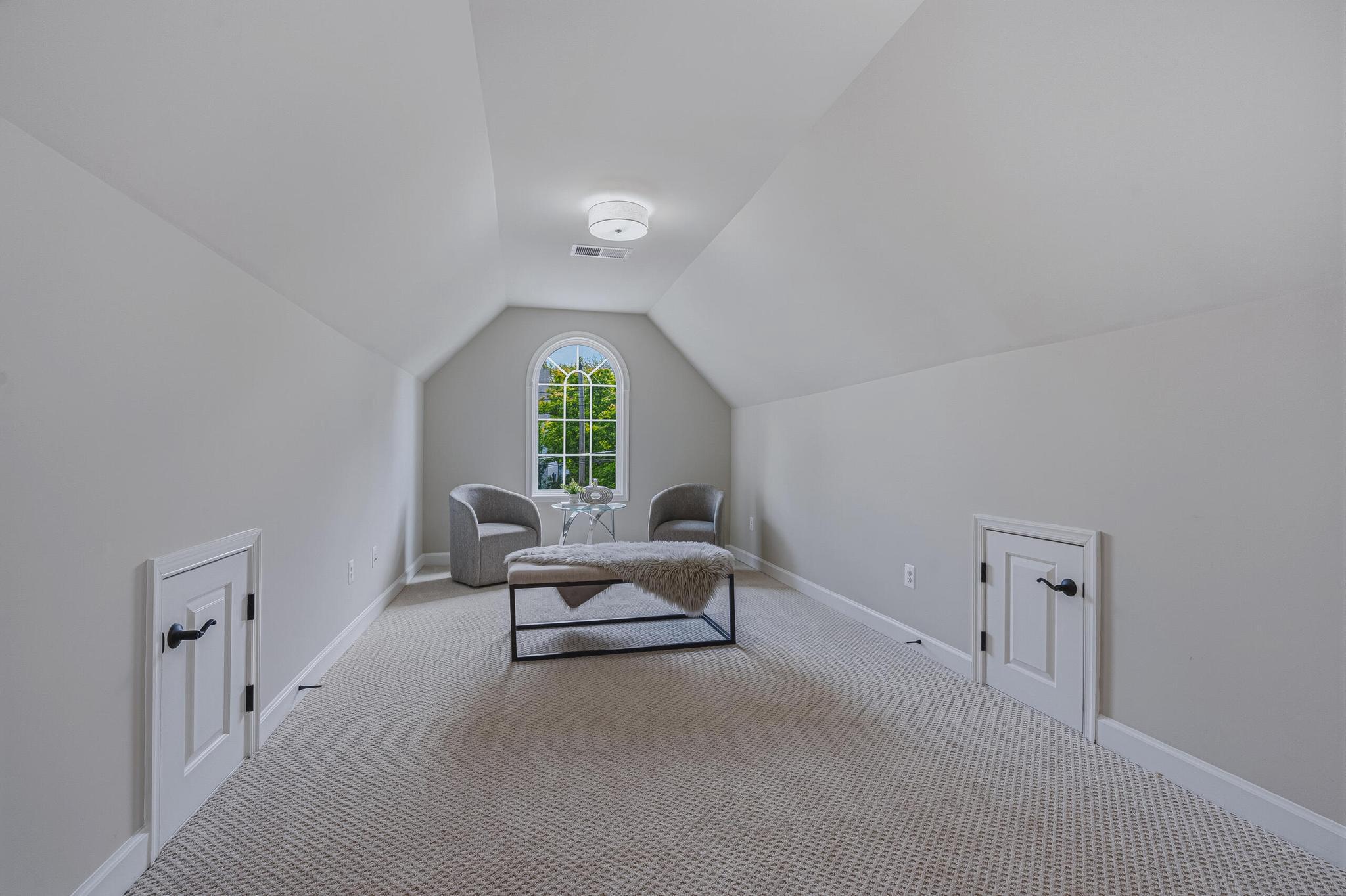  6804 Dean Drive, Mclean, VA, 22101 - 物件實景
