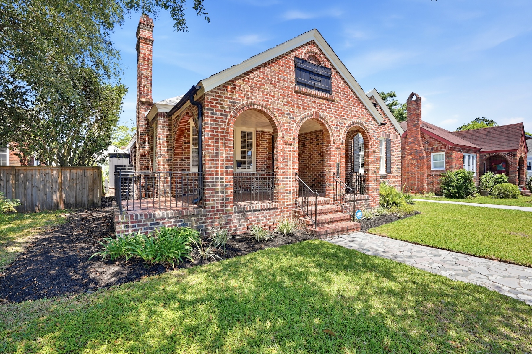  Charming Brick Bungalow in Ardsley Park with Modern Updates - 物件實景