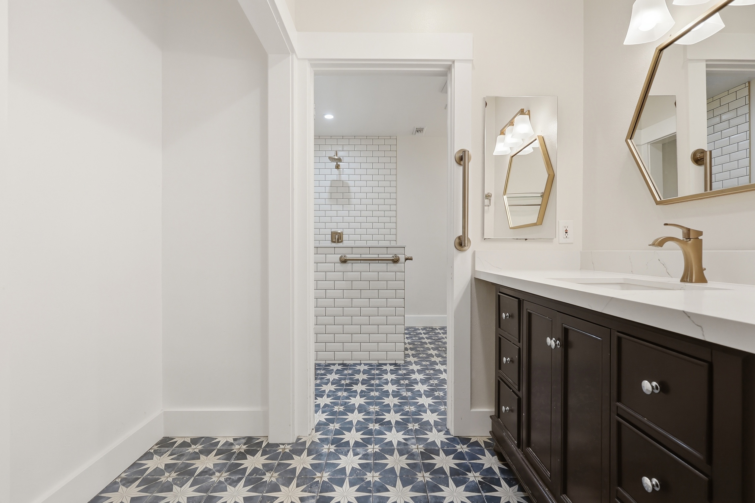  239 Mira Mar Avenue, Long Beach, CA 90803 - 物件實景