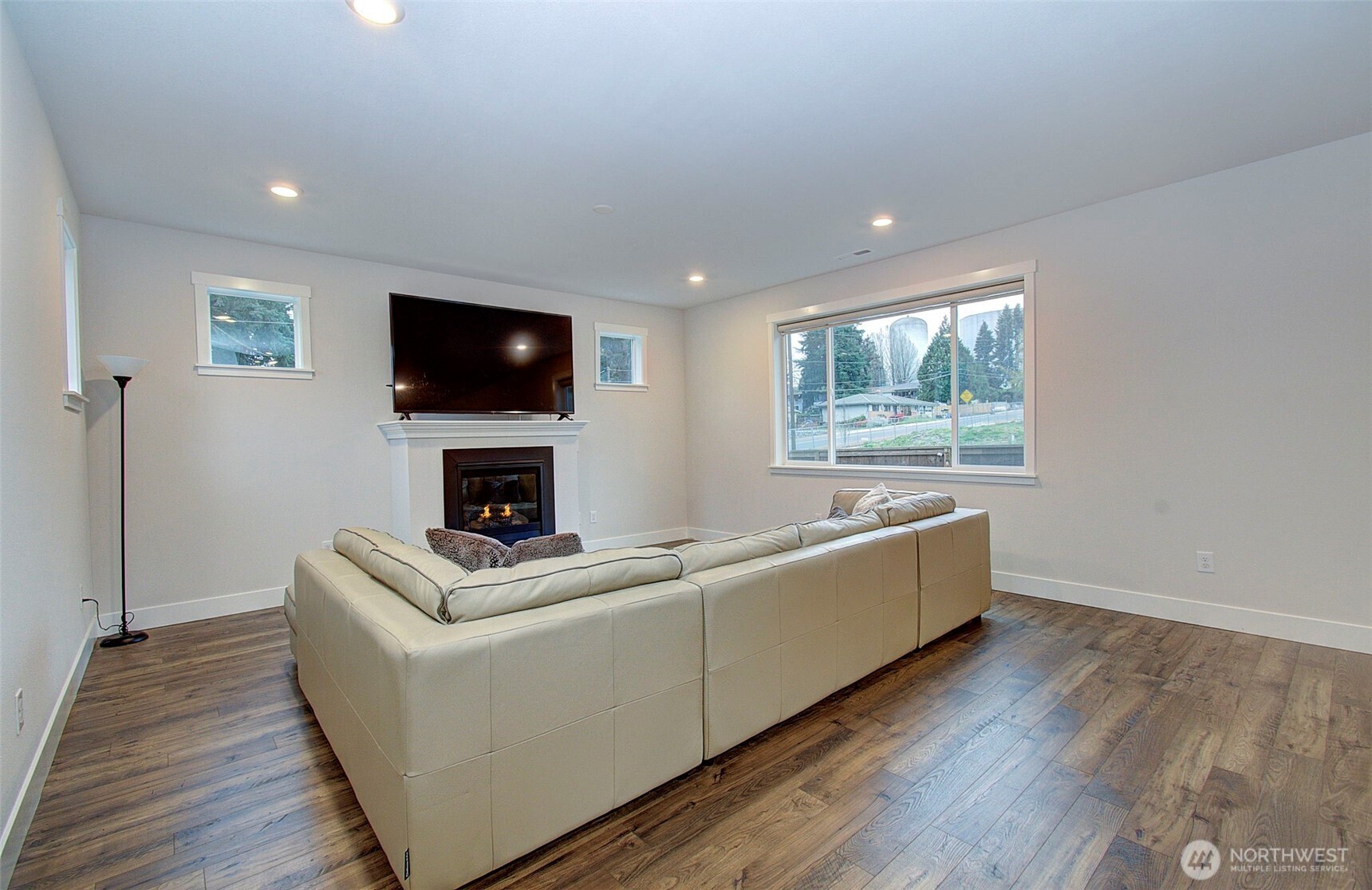 Vancouver, Washington, 98665, United States, 4 Bedrooms Bedrooms, ,3 BathroomsBathrooms,Residential,For Sale,2001006