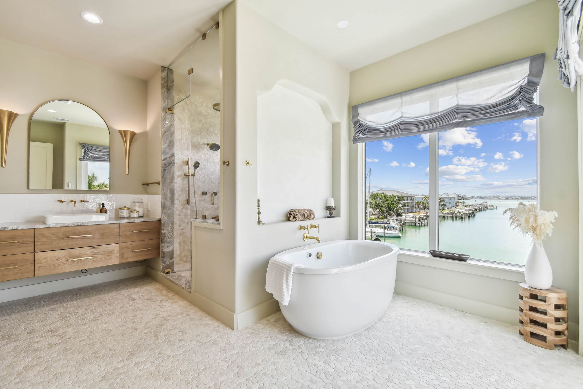 Treasure Island, Florida, 33706, United States, 5 Bedrooms Bedrooms, ,5 BathroomsBathrooms,Residential,For Sale,1792310