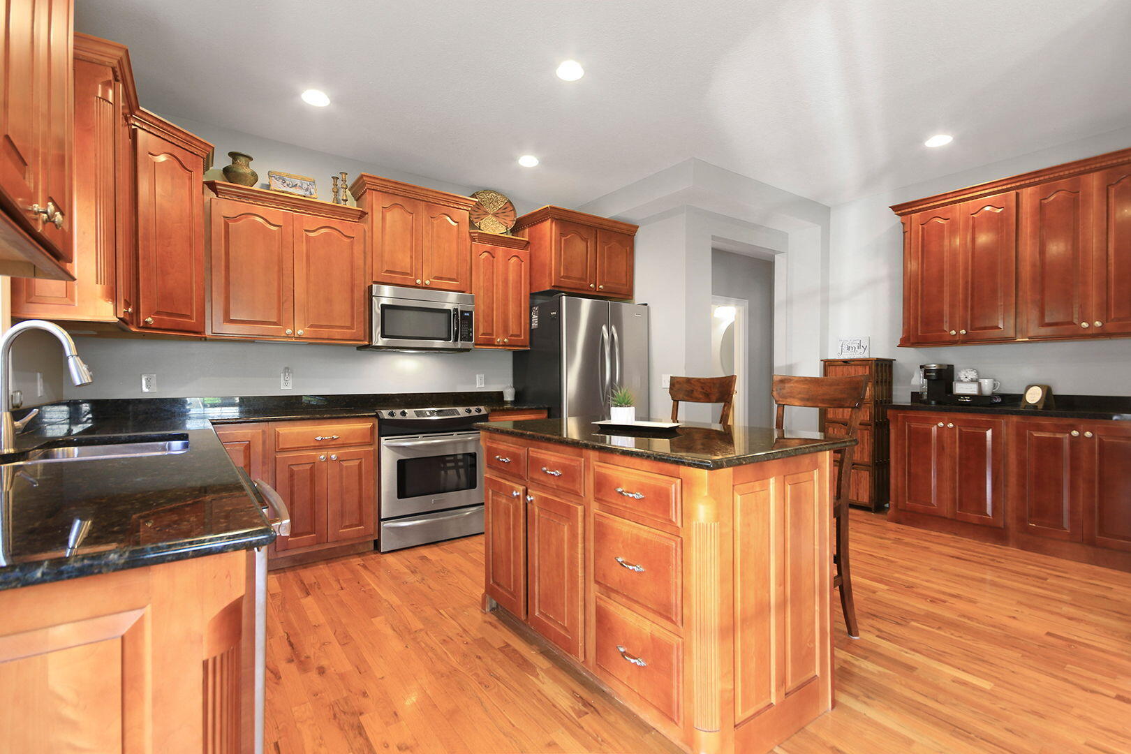 COLUMBIA, Missouri, 65203, United States, 5 Bedrooms Bedrooms, ,4 BathroomsBathrooms,Residential,For Sale,1983136