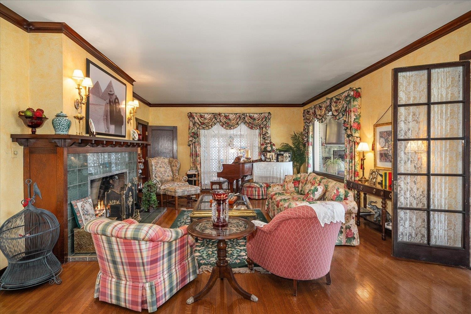 Spokane, Washington, 99201, United States, 4 Bedrooms Bedrooms, ,5 BathroomsBathrooms,Residential,For Sale,1987077