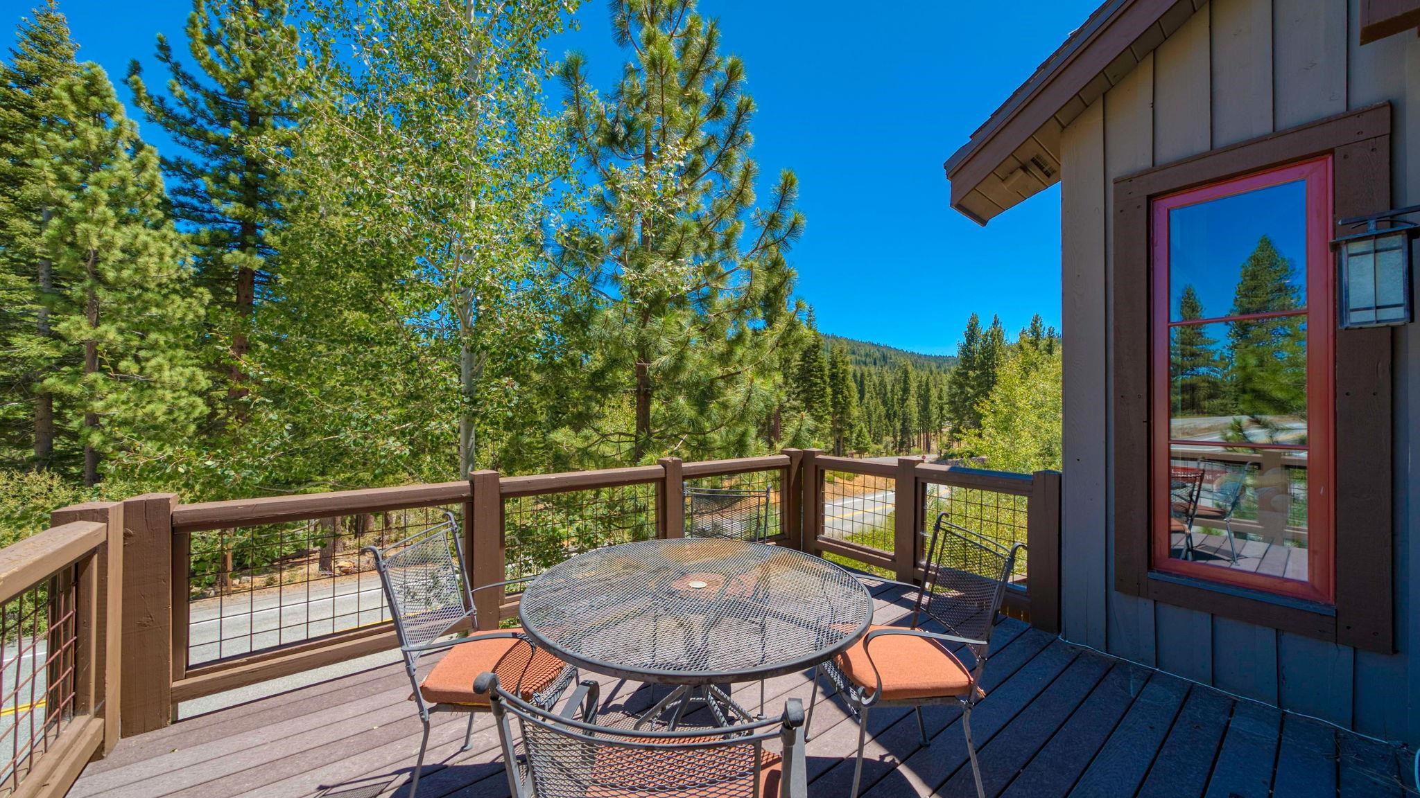 Truckee, California, 96161, United States, 4 Bedrooms Bedrooms, ,4 BathroomsBathrooms,Residential,For Sale,1999029