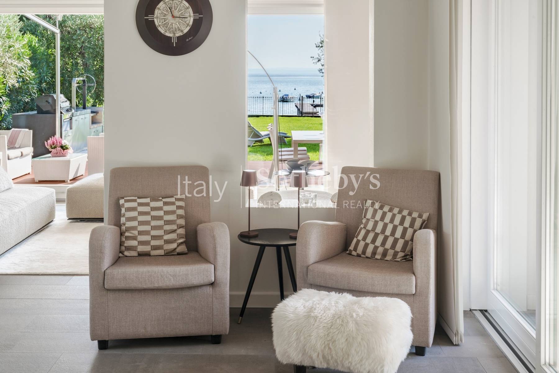  Exclusive modern waterfront villa with private dock - 物件實景