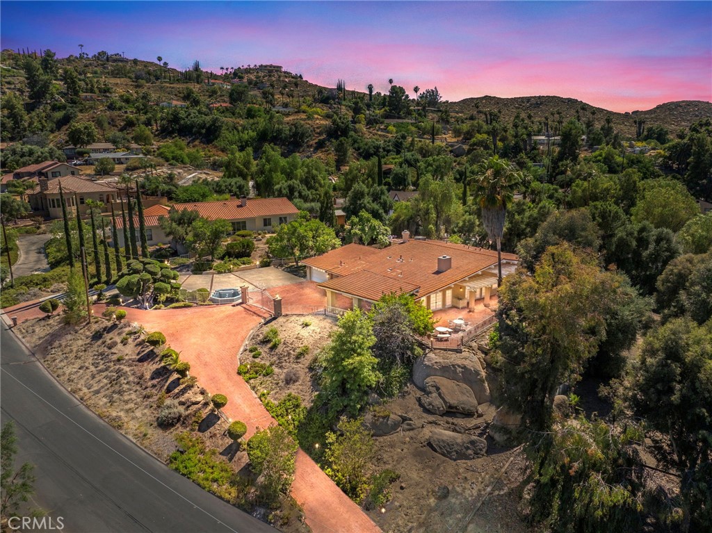 Hemet, California, 92544, United States, 5 Bedrooms Bedrooms, ,4 BathroomsBathrooms,Residential,For Sale,1896645