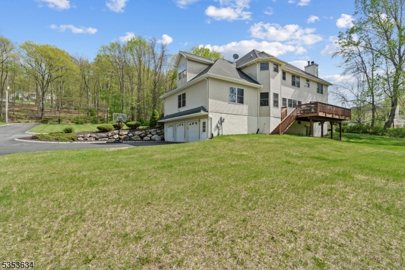 Andover Twp., New Jersey, 07821, United States, 4 Bedrooms Bedrooms, ,3 BathroomsBathrooms,Residential,For Sale,1793413