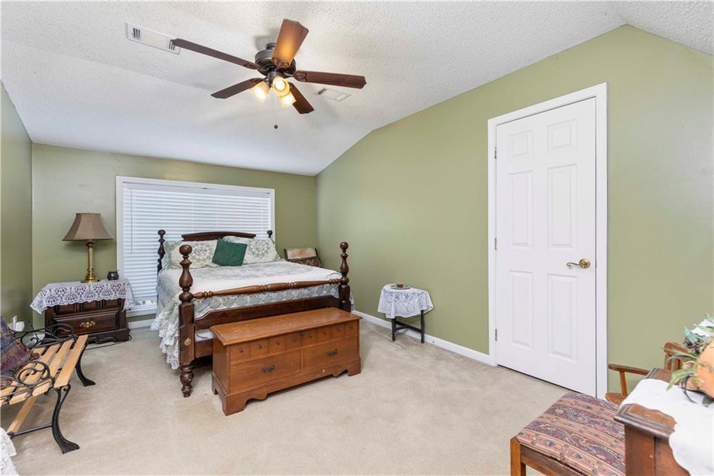 Salem, Alabama, 36874, United States, 4 Bedrooms Bedrooms, ,4 BathroomsBathrooms,Residential,For Sale,1940777