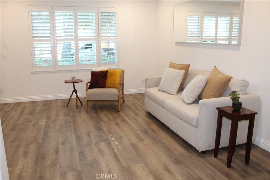 Pasadena, California, 91101, United States, 2 Bedrooms Bedrooms, ,2 BathroomsBathrooms,Residential,For Sale,1944784