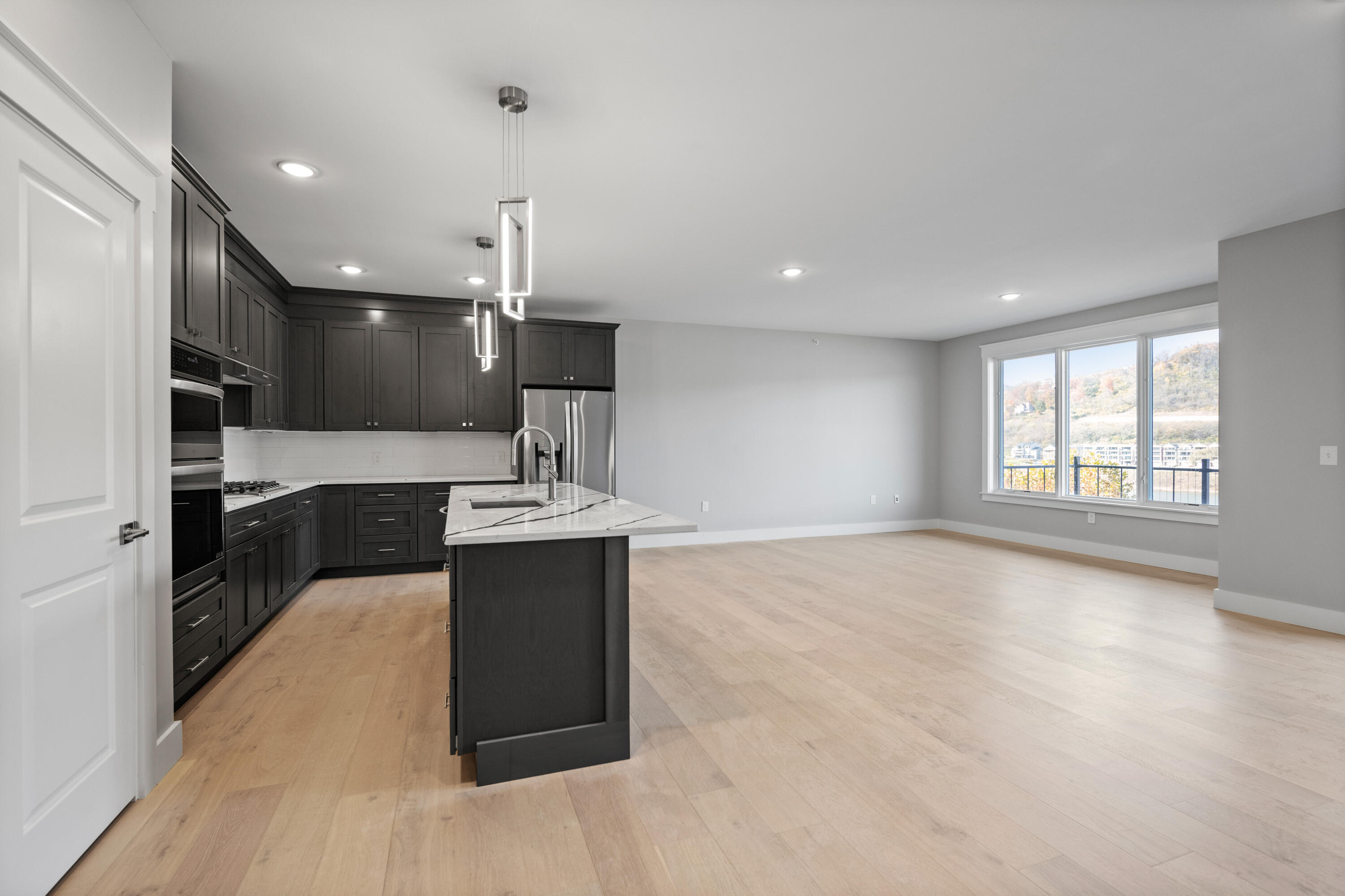 Dayton, Kentucky, 41074, United States, 2 Bedrooms Bedrooms, ,3 BathroomsBathrooms,Residential,For Sale,1995774