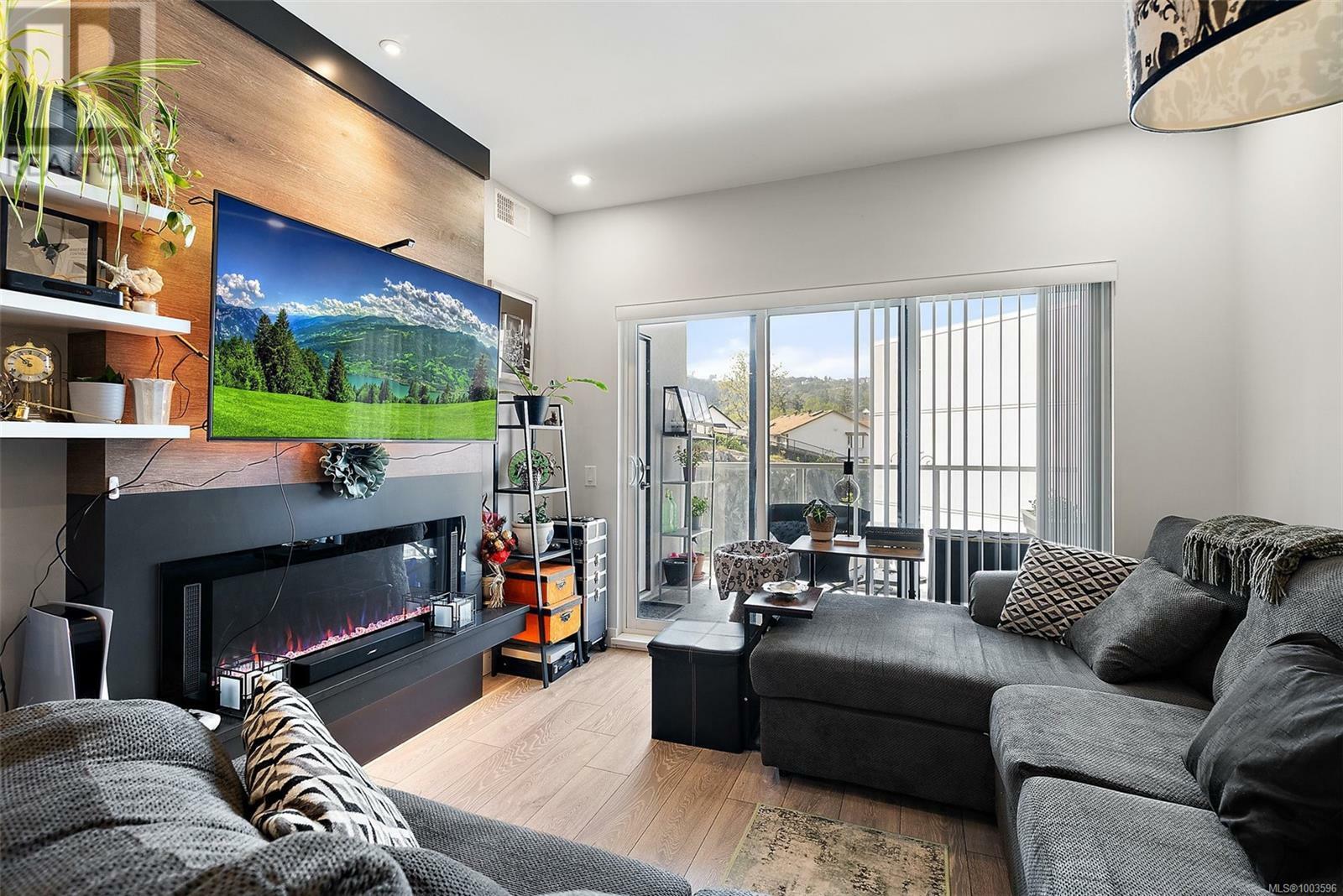 LANGFORD, British Columbia, V9B 0Y3, CA, 2 Bedrooms Bedrooms, ,2 BathroomsBathrooms,Residential,For Sale,1875162