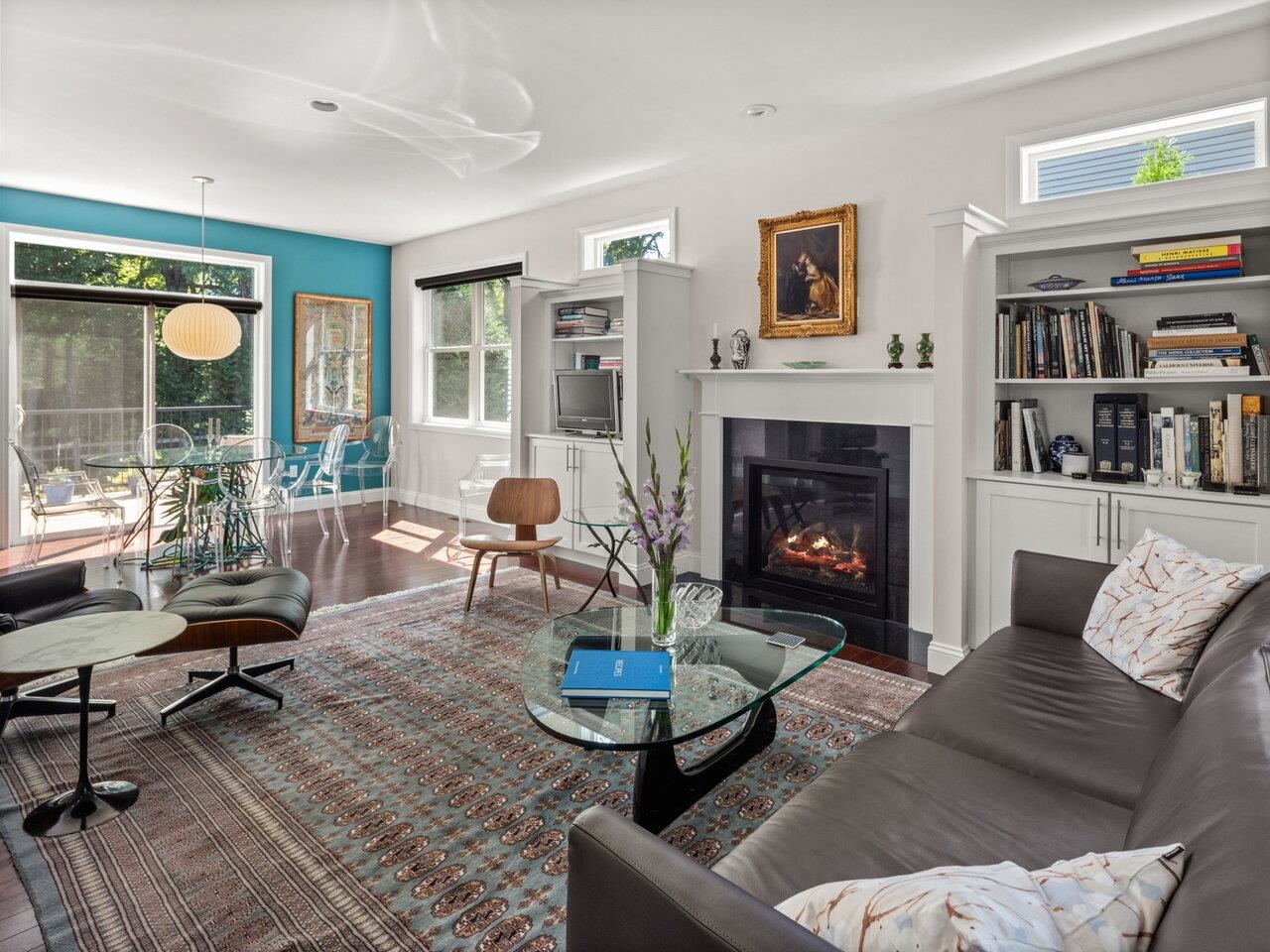 Burlington, Vermont, 05401, United States, 2 Bedrooms Bedrooms, ,2 BathroomsBathrooms,Residential,For Sale,1927206