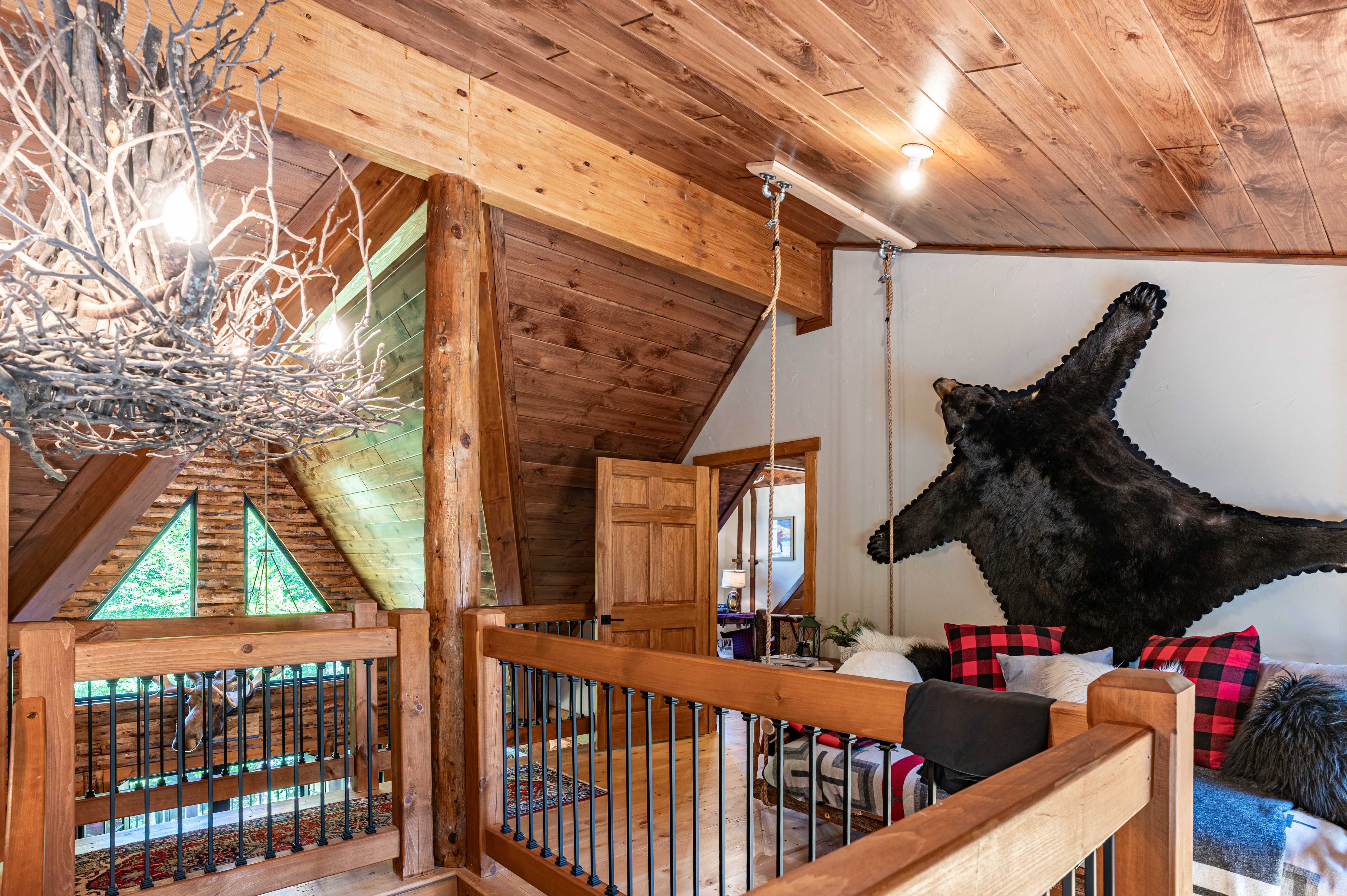  Log Cabin with Flair - 物件實景