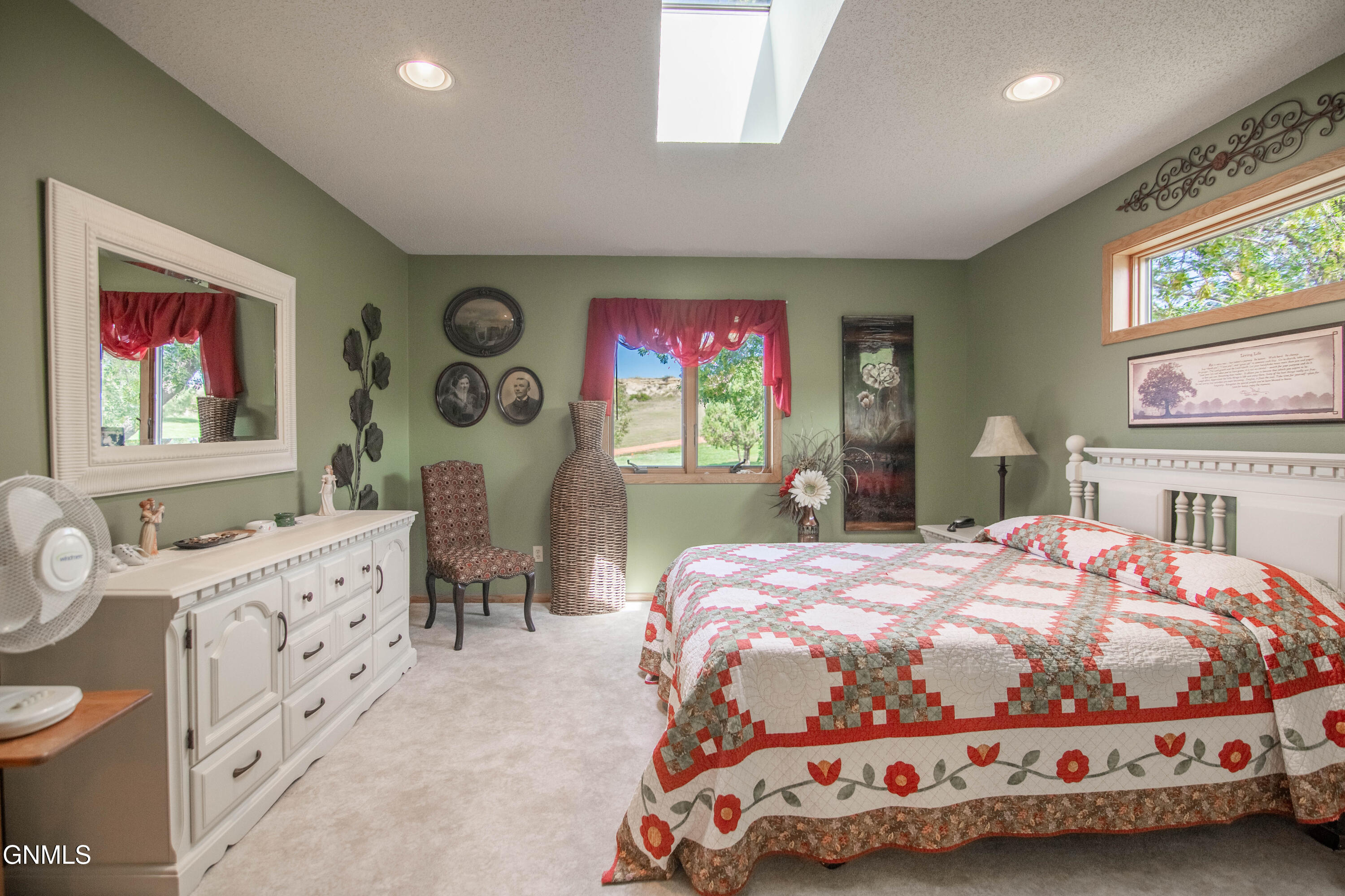 Medora, North Dakota, 58645, United States, 6 Bedrooms Bedrooms, ,1 BathroomBathrooms,Residential,For Sale,1976431