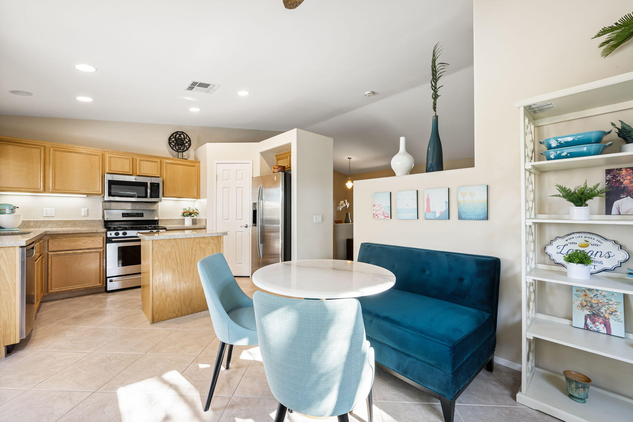 Indio, California, 92201, United States, 3 Bedrooms Bedrooms, ,2 BathroomsBathrooms,Residential,For Sale,1910889