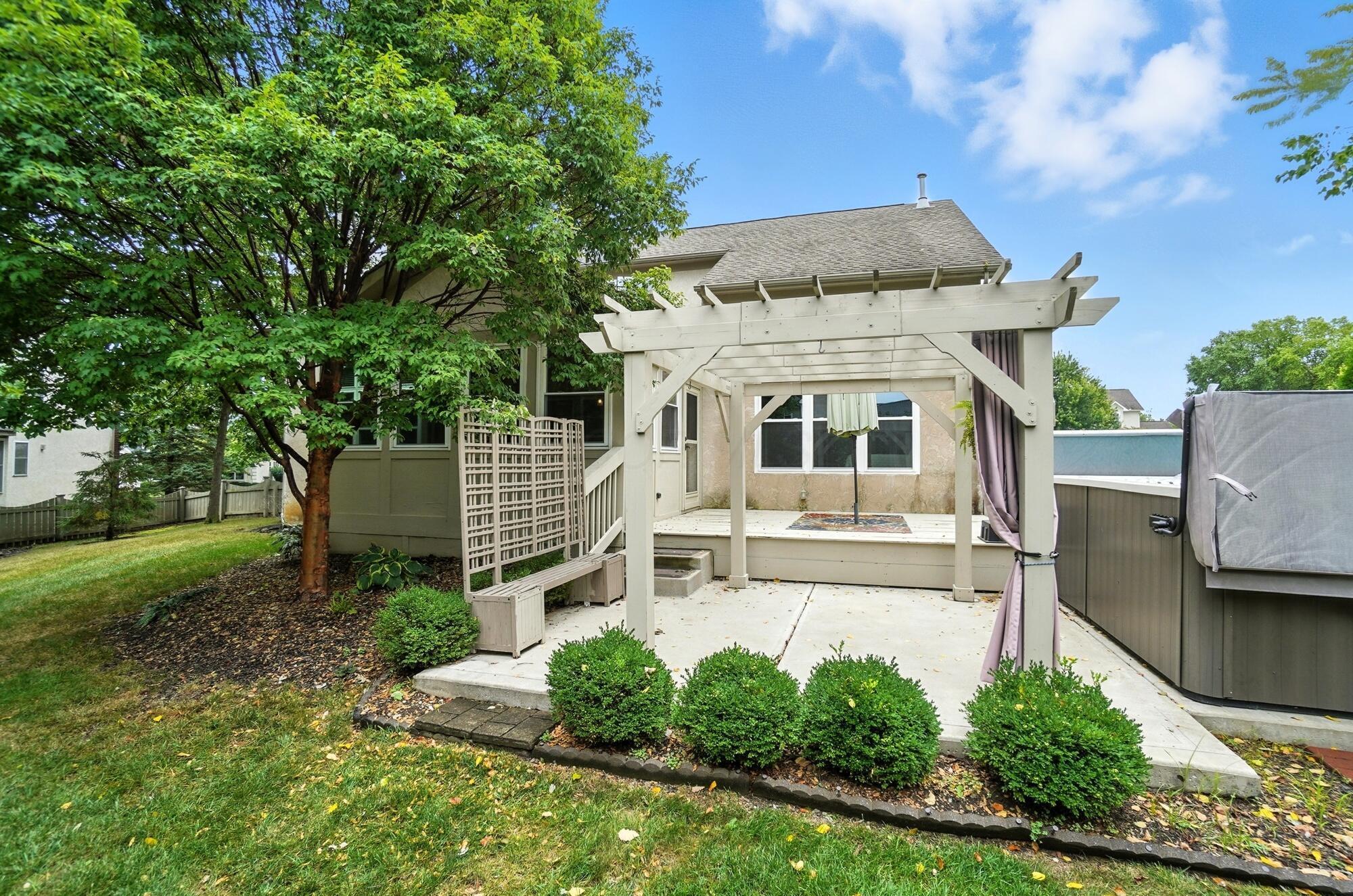 Lewis Center, Ohio, 43035, United States, 3 Bedrooms Bedrooms, ,3 BathroomsBathrooms,Residential,For Sale,1918698