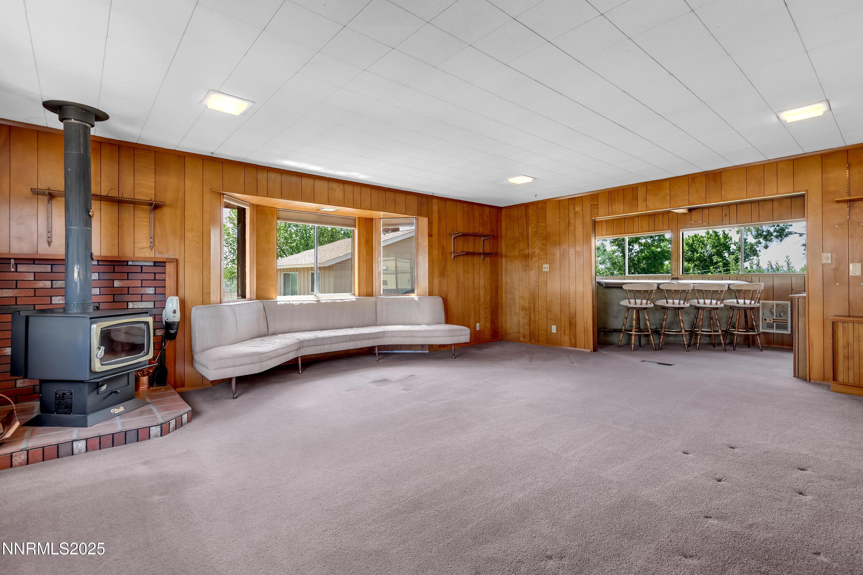 Reno, Nevada, 89503, United States, 4 Bedrooms Bedrooms, ,2 BathroomsBathrooms,Residential,For Sale,1849793