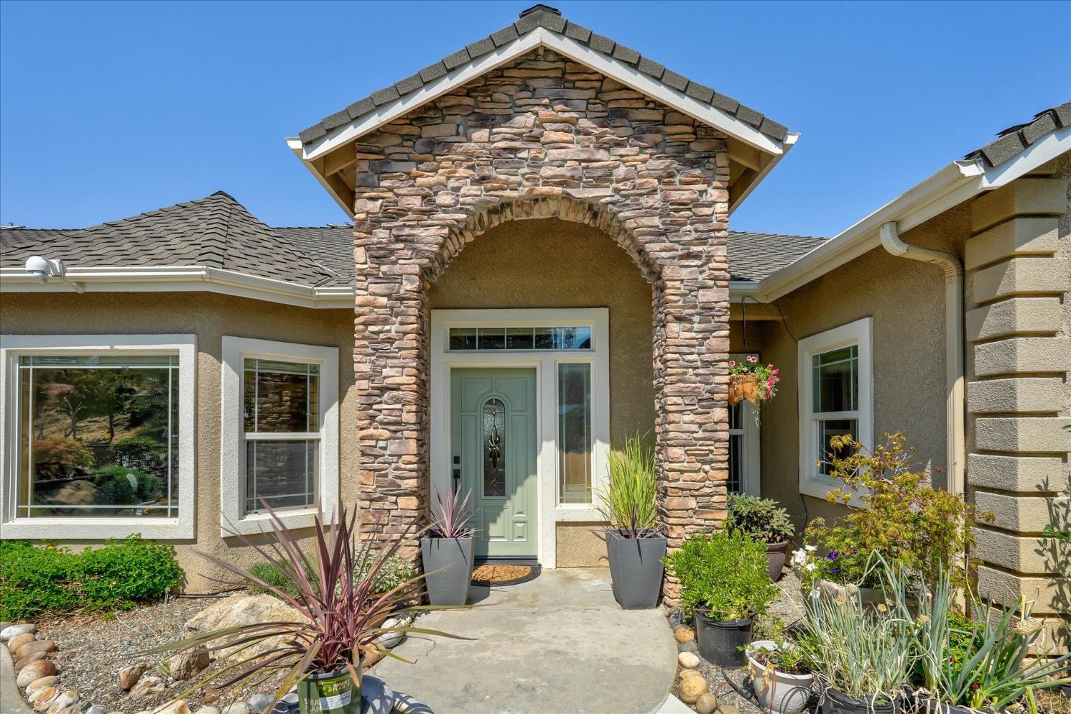 Coarsegold, California, 93614, United States, 4 Bedrooms Bedrooms, ,3 BathroomsBathrooms,Residential,For Sale,1923436