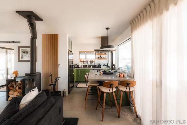 Pioneertown, California, 92268, United States, 2 Bedrooms Bedrooms, ,2 BathroomsBathrooms,Residential,For Sale,1990381