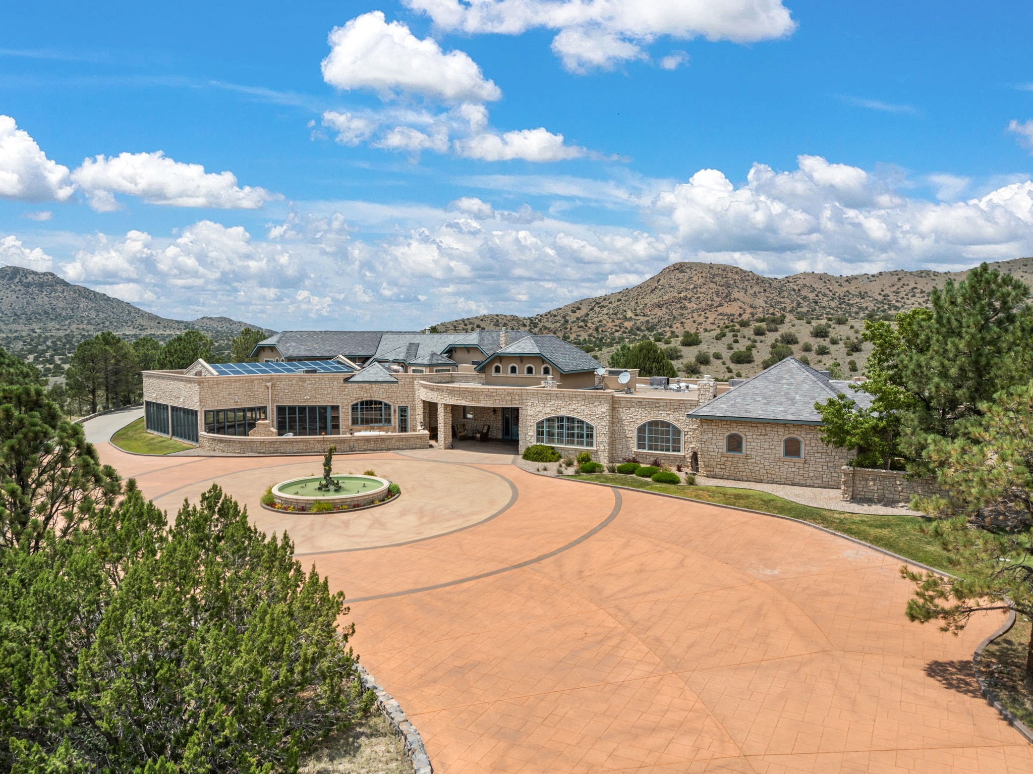  3150 Coyote Trail SE - 物件實景