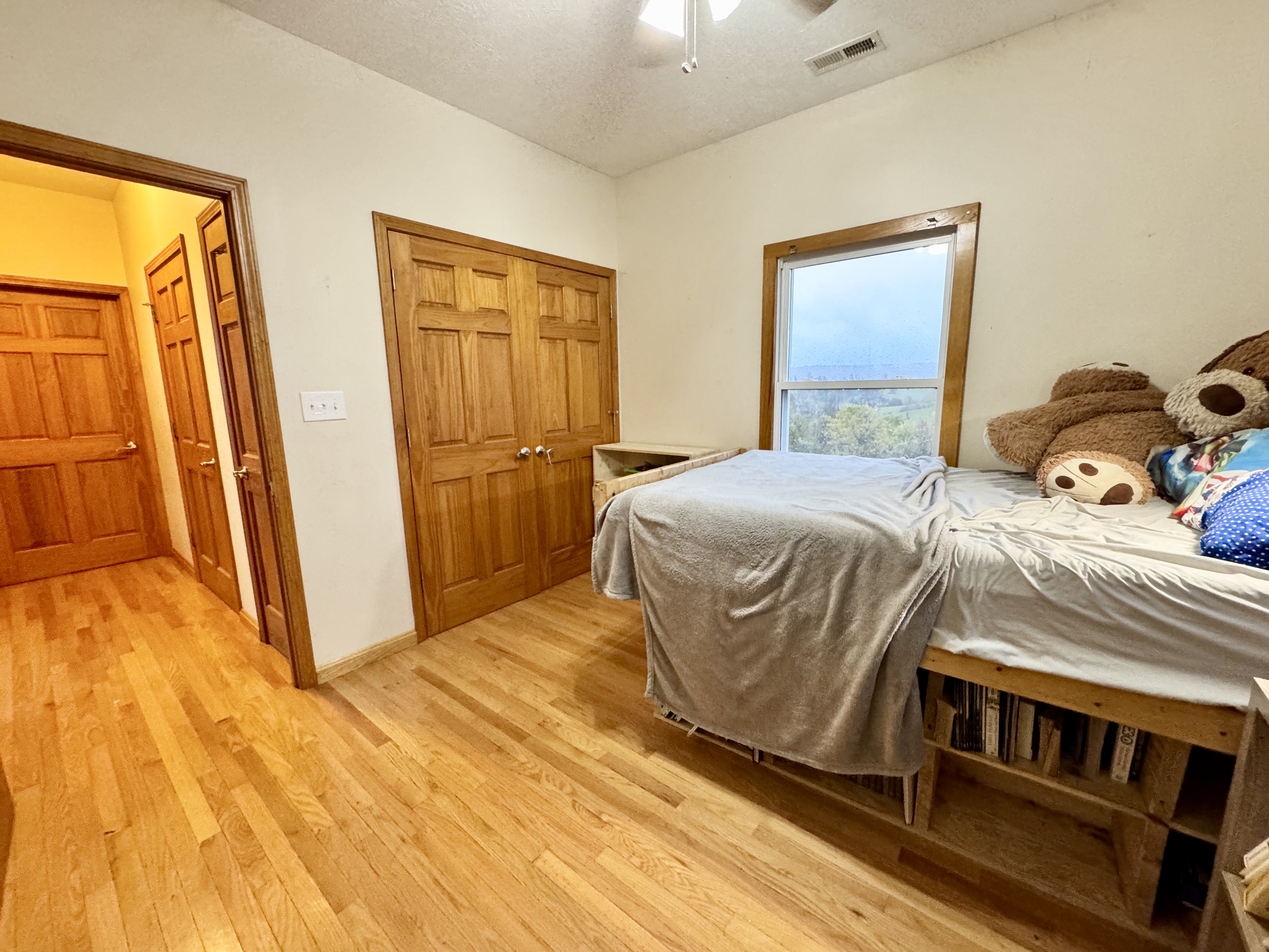 Hillsboro, Kentucky, 41049, United States, 3 Bedrooms Bedrooms, ,3 BathroomsBathrooms,Residential,For Sale,1984101