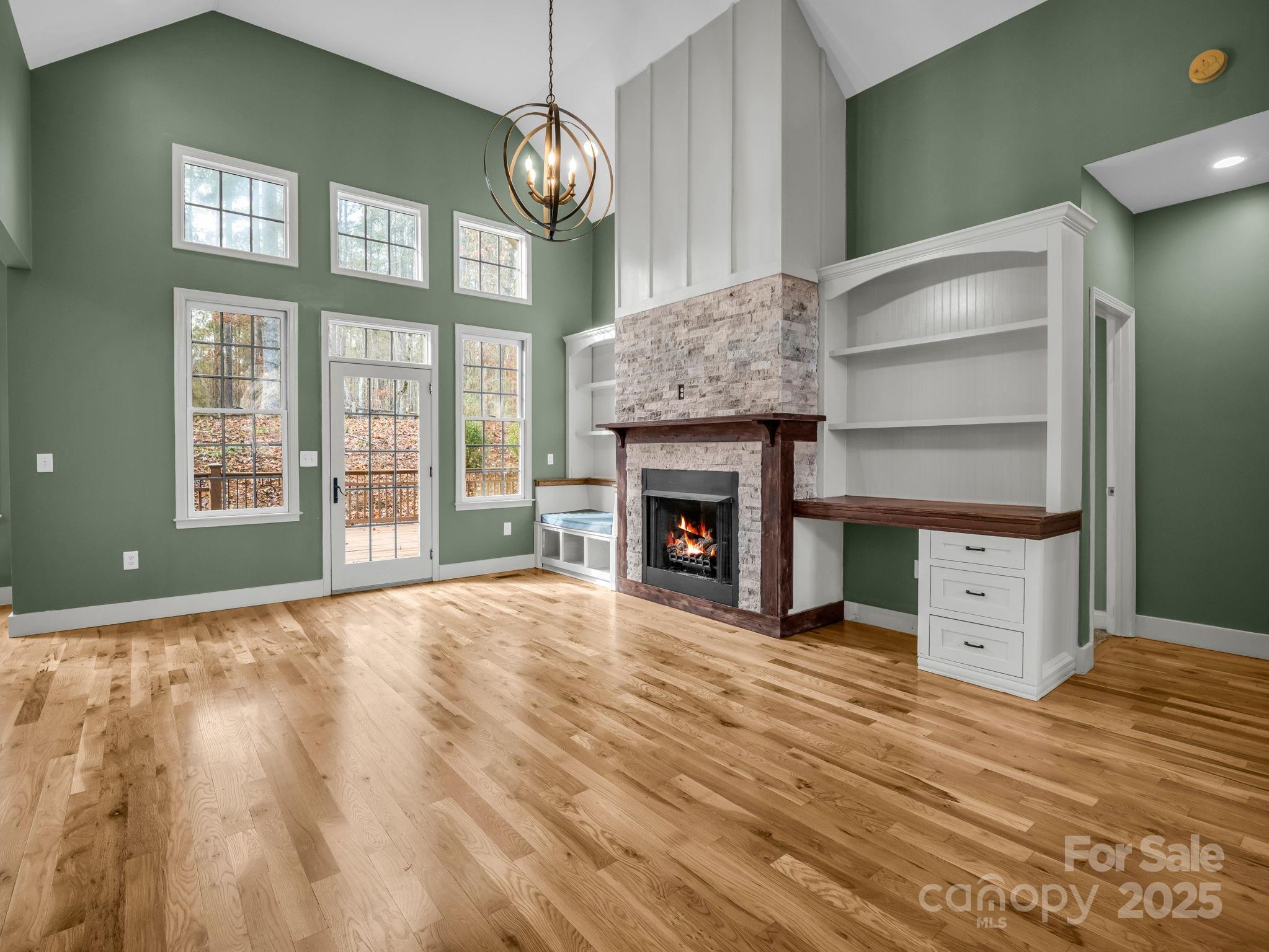 Tryon, North Carolina, 28782, United States, 3 Bedrooms Bedrooms, ,4 BathroomsBathrooms,Residential,For Sale,2001851