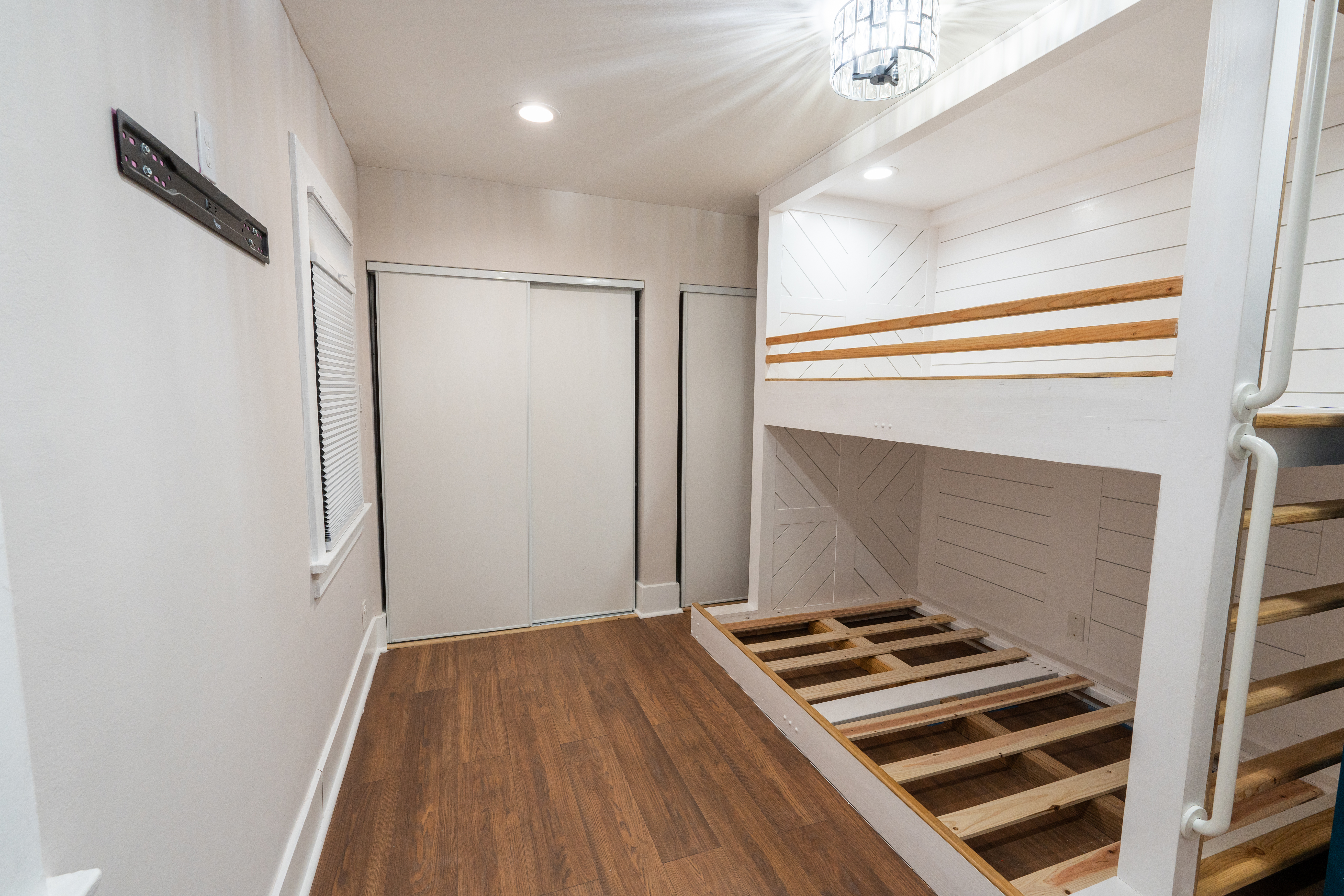  5604 South Manhattan Place, Los Angeles, CA 90062 - 物件實景