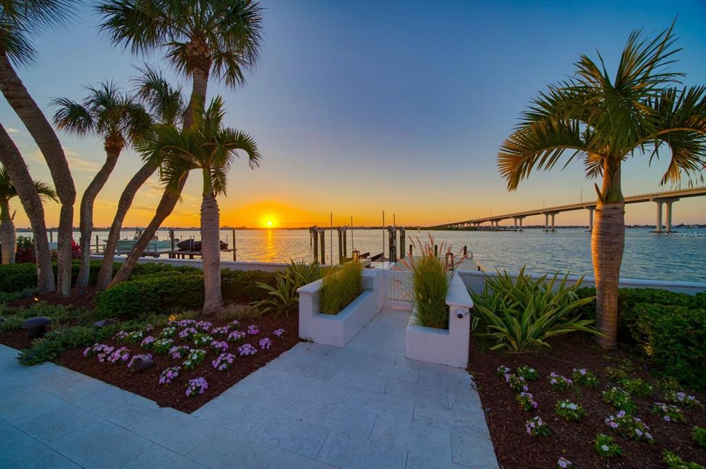 Largo, Florida, 33770, United States, 3 Bedrooms Bedrooms, ,4 BathroomsBathrooms,Residential,For Sale,1989168