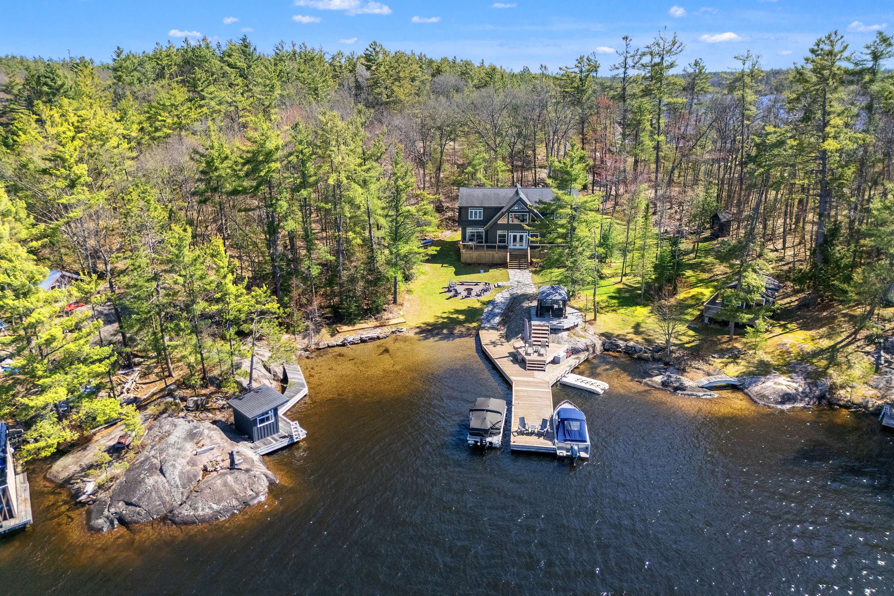  Stunning Go Home Lake Retreat - 物件實景